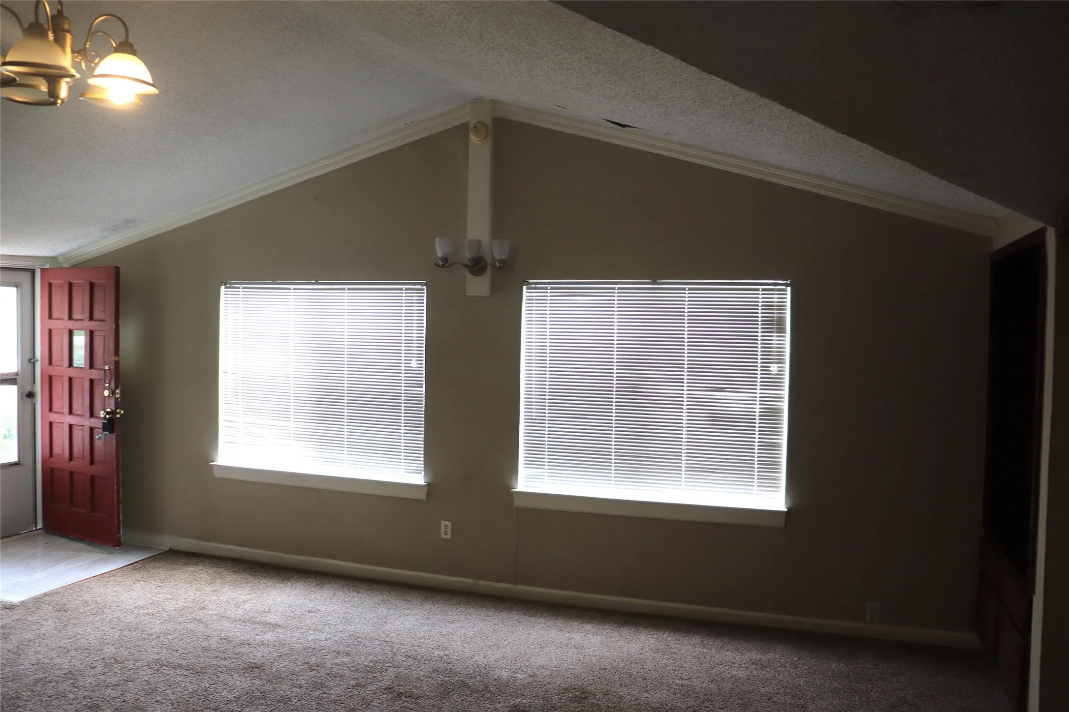 Single Family Residence For Sale in Hunt County , 4366 E Interstate 30, Campbell, Texas 75422, 3 Bedroom, 2 Bathroom, Garage spaces, 1,997 Sqft, built in 1965, Price $224,500, mls#21308205, Real Estate Agent in Campbell, Homes For Sale in Hunt county, Homes For Sale in Campbell, Realtor in Campbell Texas, Real Estate Brokerage Independent Realty Texas, Luminita Cordes Realtor