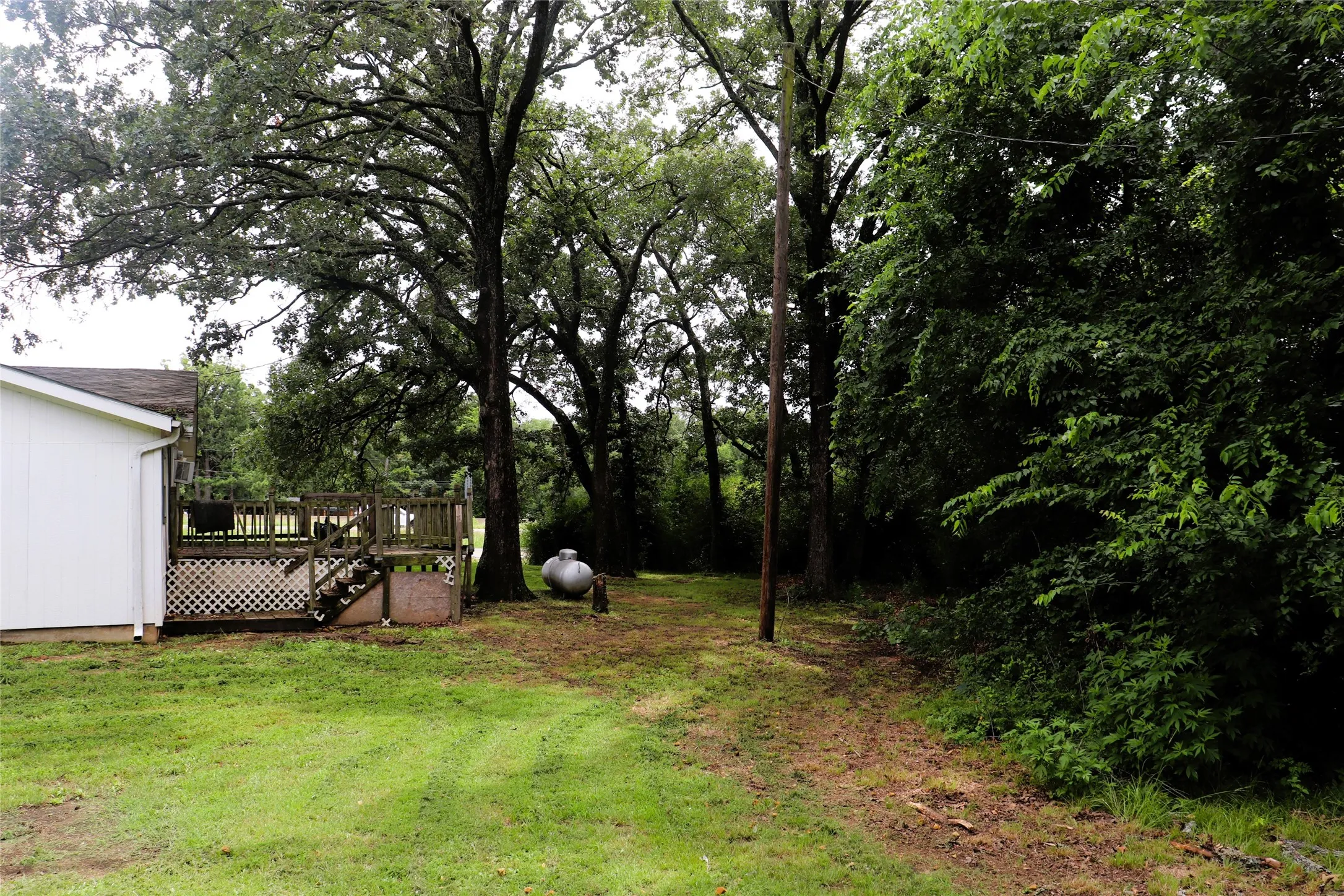 Single Family Residence For Sale in Hunt County , 4366 E Interstate 30, Campbell, Texas 75422, 3 Bedroom, 2 Bathroom, Garage spaces, 1,997 Sqft, built in 1965, Price $224,500, mls#21308205, Real Estate Agent in Campbell, Homes For Sale in Hunt county, Homes For Sale in Campbell, Realtor in Campbell Texas, Real Estate Brokerage Independent Realty Texas, Luminita Cordes Realtor