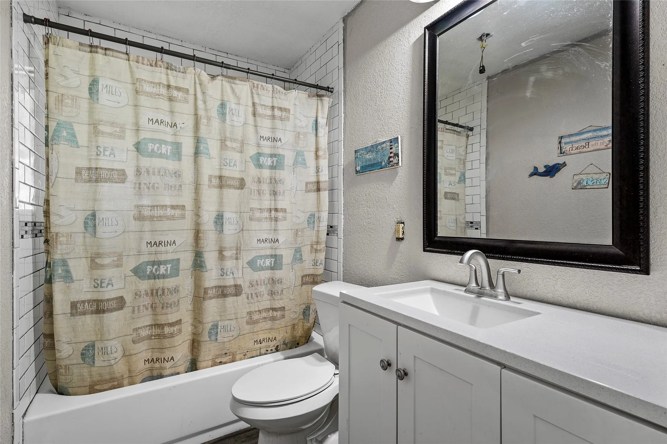 Single Family Residence For Sale in Limestone County , 406 S Narcissus, Kosse, Texas 76653, 2 Bedroom, 1 Bathroom, Garage spaces, 1,000 Sqft, built in 1976, mls#21308797, Real Estate Agent in Kosse, Homes For Sale in Limestone county, Homes For Sale in Kosse, Realtor in Kosse Texas, Real Estate Brokerage Independent Realty Texas, Luminita Cordes Realtor