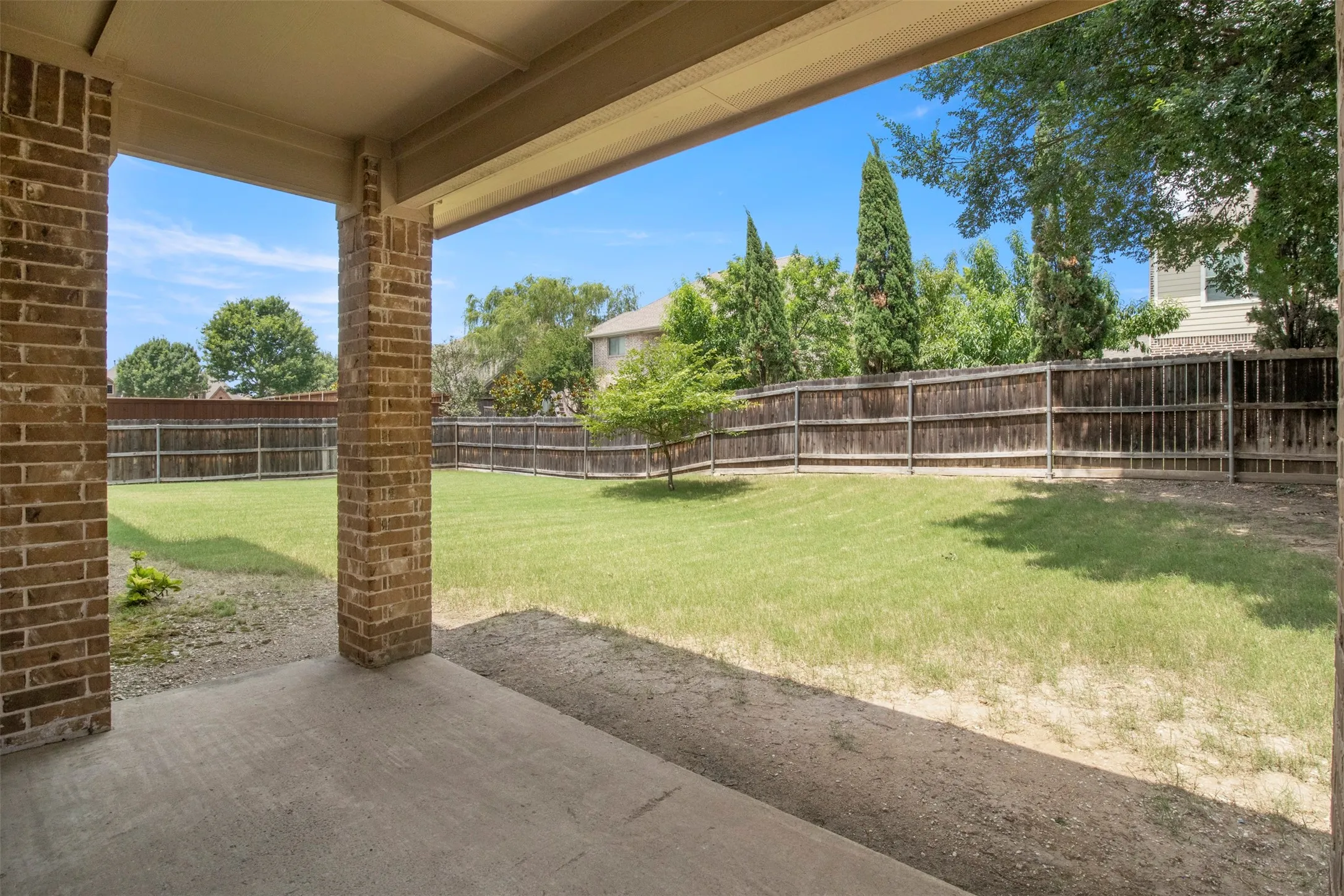 Single Family Residence For Sale in Collin County , 804 Meadowlark Drive, Murphy, Texas 75094, 5 Bedroom, 4 Bathroom, 3 Garage spaces, 4,135 Sqft, built in 2008, mls#21299517, Real Estate Agent in Murphy, Homes For Sale in Collin county, Homes For Sale in Murphy, Realtor in Murphy Texas, Real Estate Brokerage Independent Realty Texas, Luminita Cordes Realtor