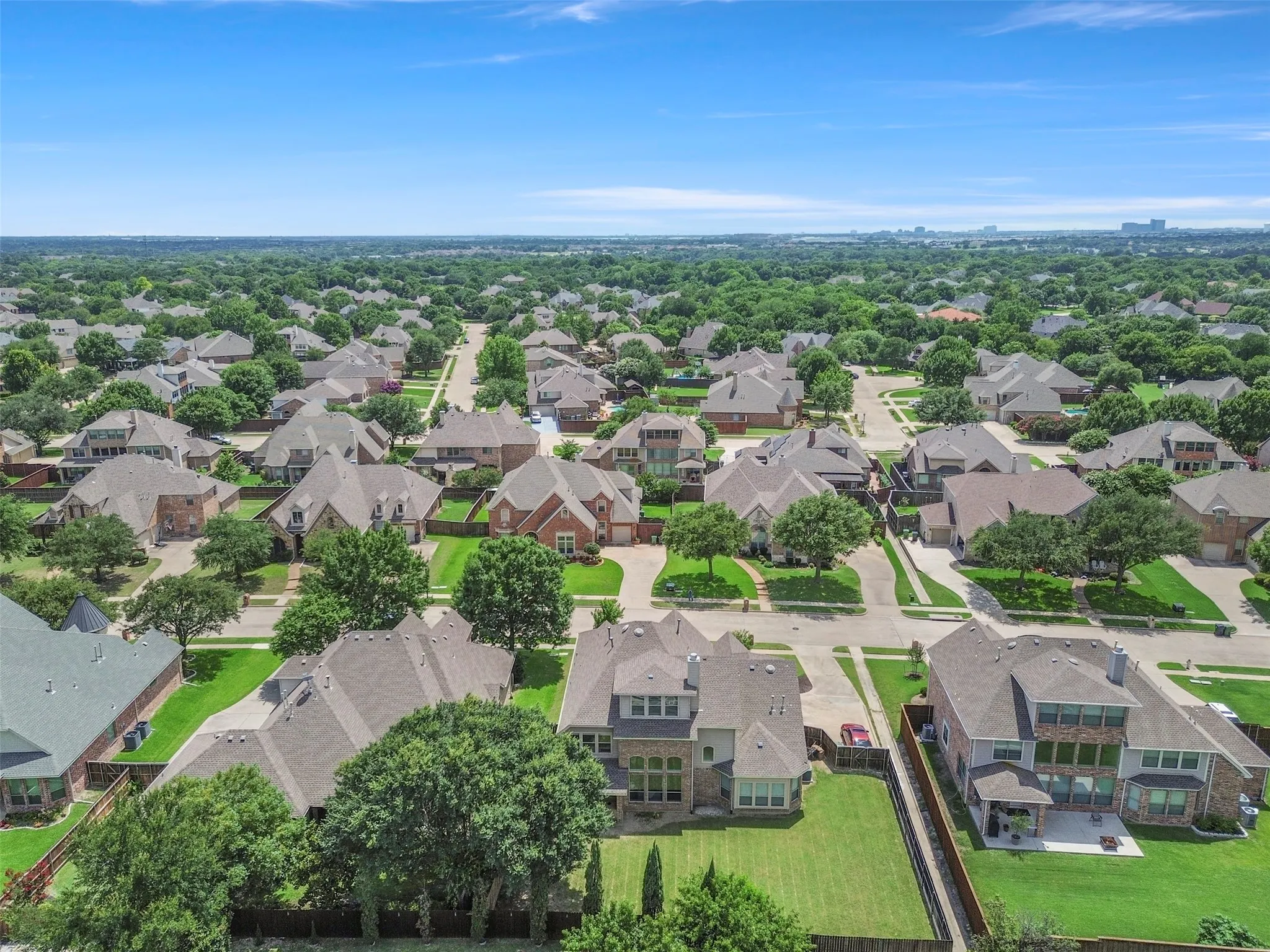 Single Family Residence For Sale in Collin County , 804 Meadowlark Drive, Murphy, Texas 75094, 5 Bedroom, 4 Bathroom, 3 Garage spaces, 4,135 Sqft, built in 2008, mls#21299517, Real Estate Agent in Murphy, Homes For Sale in Collin county, Homes For Sale in Murphy, Realtor in Murphy Texas, Real Estate Brokerage Independent Realty Texas, Luminita Cordes Realtor