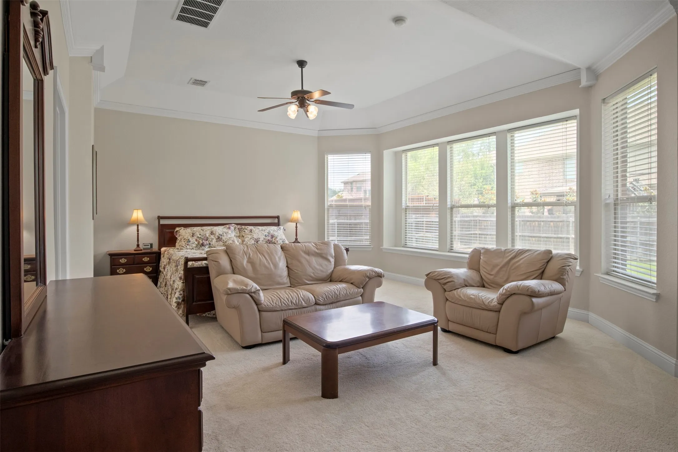Single Family Residence For Sale in Collin County , 804 Meadowlark Drive, Murphy, Texas 75094, 5 Bedroom, 4 Bathroom, 3 Garage spaces, 4,135 Sqft, built in 2008, mls#21299517, Real Estate Agent in Murphy, Homes For Sale in Collin county, Homes For Sale in Murphy, Realtor in Murphy Texas, Real Estate Brokerage Independent Realty Texas, Luminita Cordes Realtor