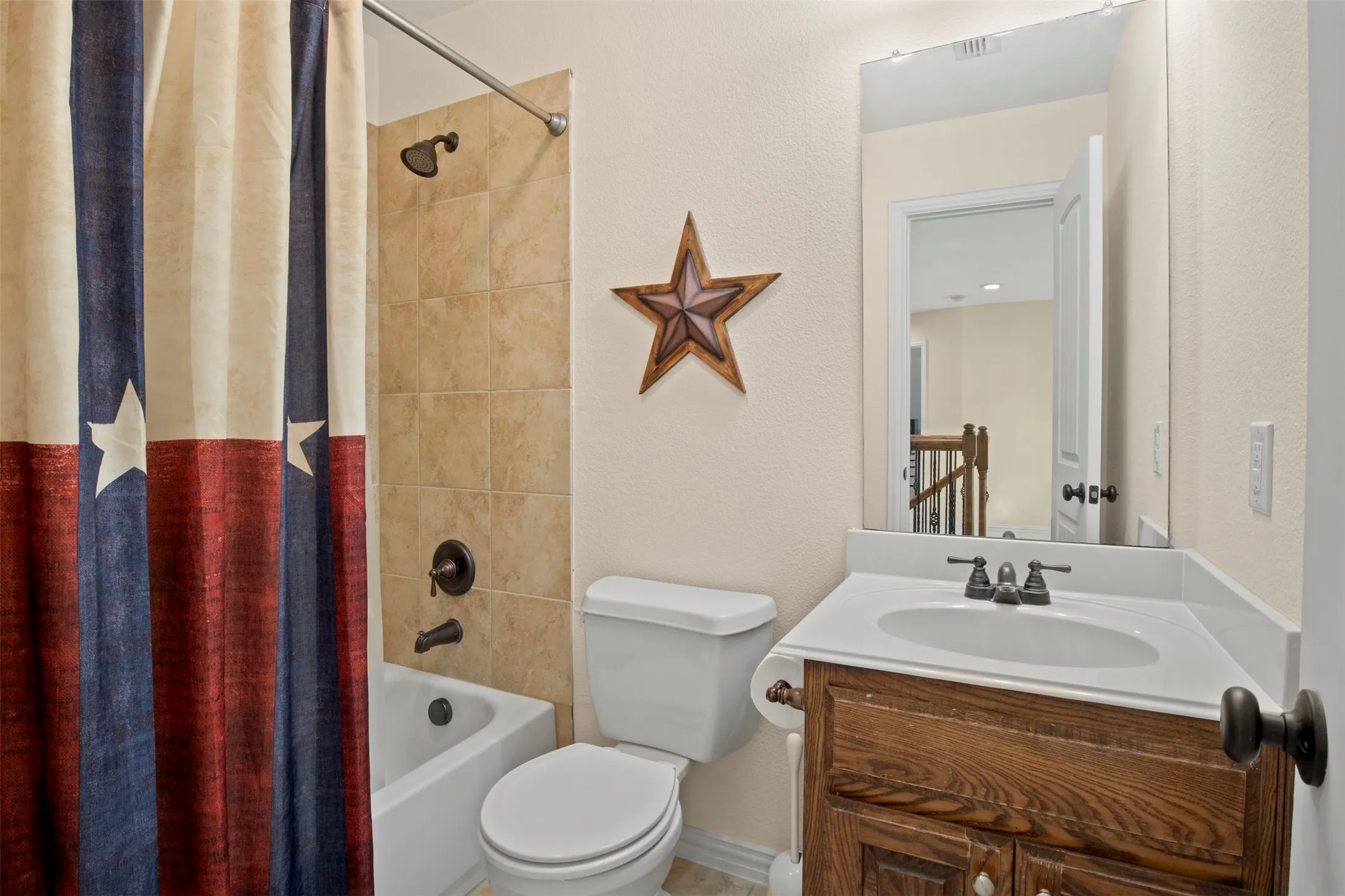 Single Family Residence For Sale in Collin County , 804 Meadowlark Drive, Murphy, Texas 75094, 5 Bedroom, 4 Bathroom, 3 Garage spaces, 4,135 Sqft, built in 2008, mls#21299517, Real Estate Agent in Murphy, Homes For Sale in Collin county, Homes For Sale in Murphy, Realtor in Murphy Texas, Real Estate Brokerage Independent Realty Texas, Luminita Cordes Realtor
