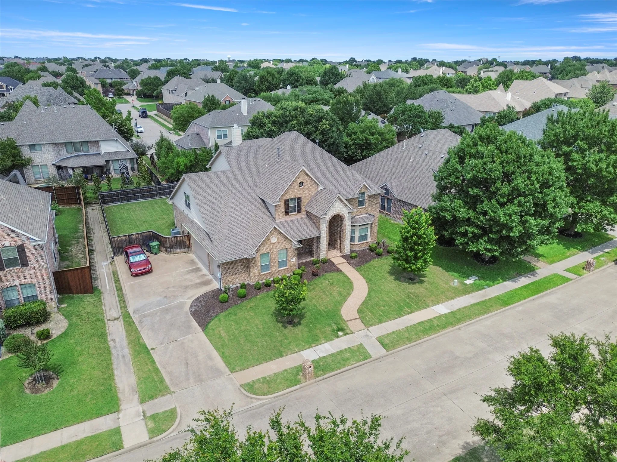 Single Family Residence For Sale in Collin County , 804 Meadowlark Drive, Murphy, Texas 75094, 5 Bedroom, 4 Bathroom, 3 Garage spaces, 4,135 Sqft, built in 2008, mls#21299517, Real Estate Agent in Murphy, Homes For Sale in Collin county, Homes For Sale in Murphy, Realtor in Murphy Texas, Real Estate Brokerage Independent Realty Texas, Luminita Cordes Realtor