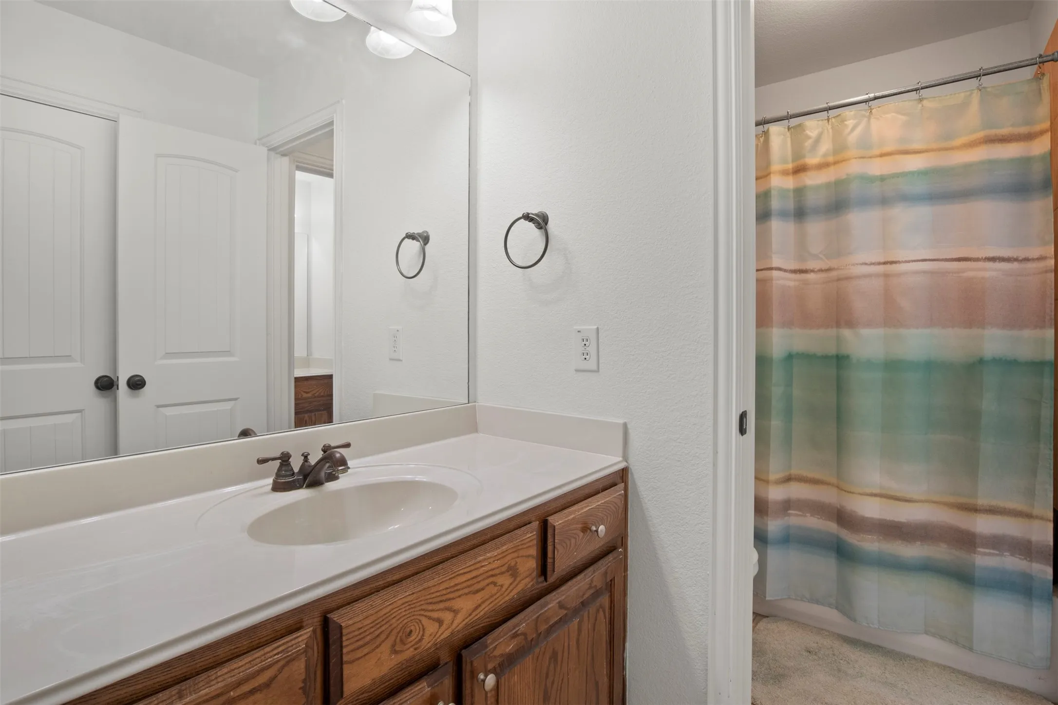 Single Family Residence For Sale in Collin County , 804 Meadowlark Drive, Murphy, Texas 75094, 5 Bedroom, 4 Bathroom, 3 Garage spaces, 4,135 Sqft, built in 2008, mls#21299517, Real Estate Agent in Murphy, Homes For Sale in Collin county, Homes For Sale in Murphy, Realtor in Murphy Texas, Real Estate Brokerage Independent Realty Texas, Luminita Cordes Realtor