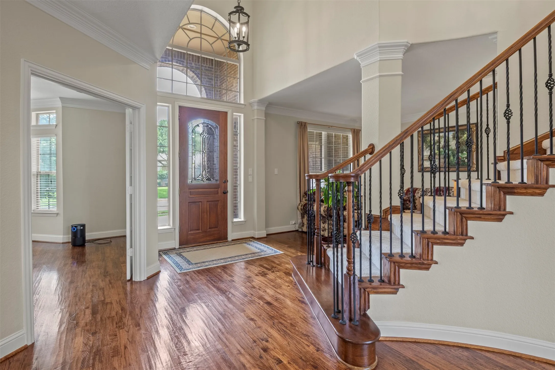 Single Family Residence For Sale in Collin County , 804 Meadowlark Drive, Murphy, Texas 75094, 5 Bedroom, 4 Bathroom, 3 Garage spaces, 4,135 Sqft, built in 2008, mls#21299517, Real Estate Agent in Murphy, Homes For Sale in Collin county, Homes For Sale in Murphy, Realtor in Murphy Texas, Real Estate Brokerage Independent Realty Texas, Luminita Cordes Realtor