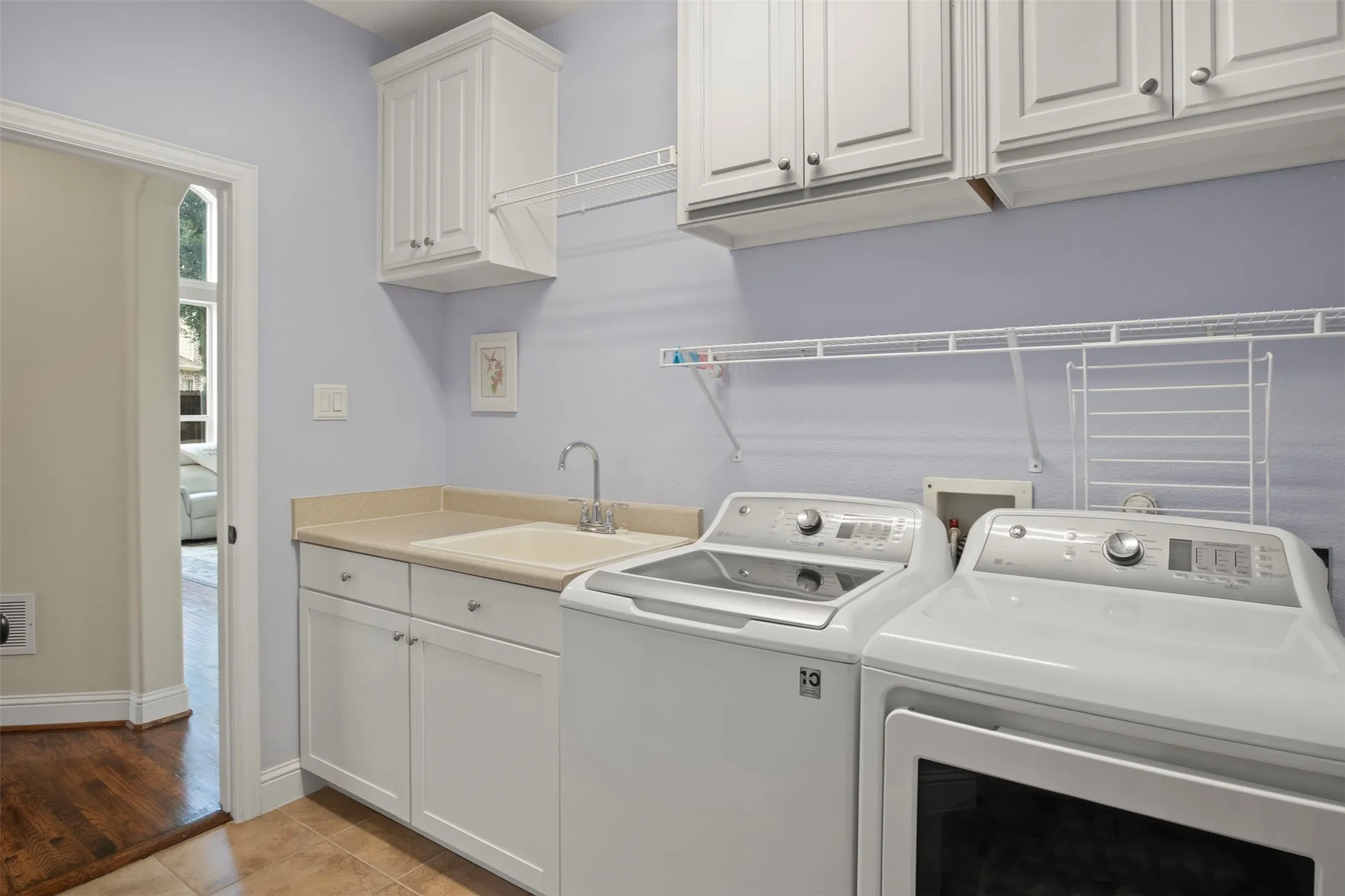 Single Family Residence For Sale in Collin County , 804 Meadowlark Drive, Murphy, Texas 75094, 5 Bedroom, 4 Bathroom, 3 Garage spaces, 4,135 Sqft, built in 2008, mls#21299517, Real Estate Agent in Murphy, Homes For Sale in Collin county, Homes For Sale in Murphy, Realtor in Murphy Texas, Real Estate Brokerage Independent Realty Texas, Luminita Cordes Realtor