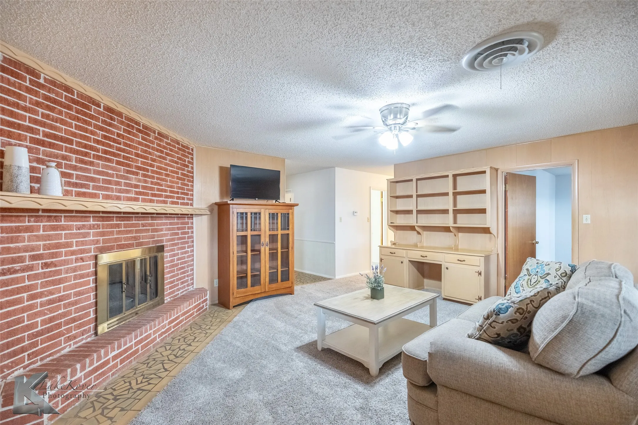 Single Family Residence For Rent in Taylor County , 1926 Richland Drive, Abilene, Texas 79603, 4 Bedroom, 2 Bathroom, 2 Garage spaces, 2,294 Sqft, built in 1966, mls#21300371, Real Estate Agent in Abilene, Homes For Rent in Taylor county, Homes For Rent in Abilene, Realtor in Abilene Texas, Real Estate Brokerage Independent Realty Texas, Luminita Cordes Realtor