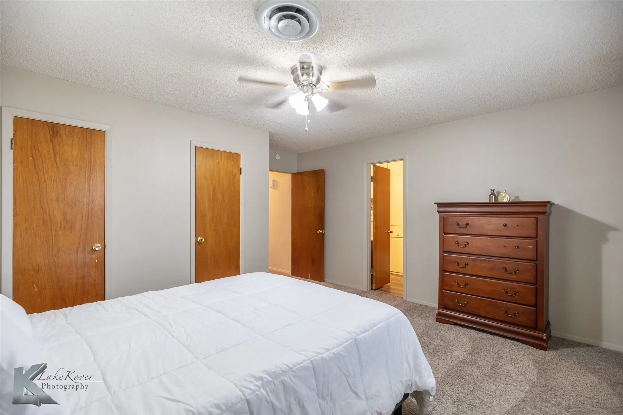 Single Family Residence For Rent in Taylor County , 1926 Richland Drive, Abilene, Texas 79603, 4 Bedroom, 2 Bathroom, 2 Garage spaces, 2,294 Sqft, built in 1966, mls#21300371, Real Estate Agent in Abilene, Homes For Rent in Taylor county, Homes For Rent in Abilene, Realtor in Abilene Texas, Real Estate Brokerage Independent Realty Texas, Luminita Cordes Realtor