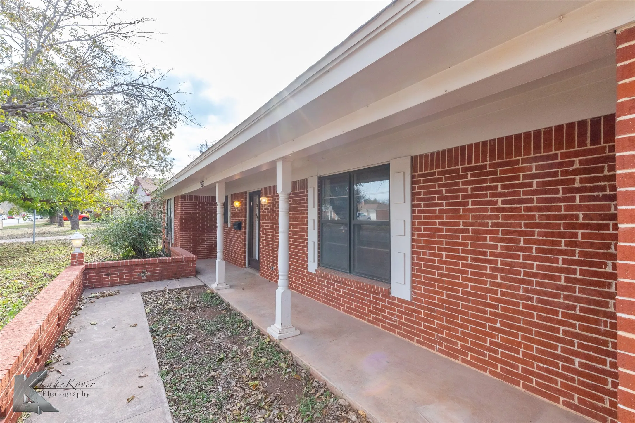 Single Family Residence For Rent in Taylor County , 1926 Richland Drive, Abilene, Texas 79603, 4 Bedroom, 2 Bathroom, 2 Garage spaces, 2,294 Sqft, built in 1966, mls#21300371, Real Estate Agent in Abilene, Homes For Rent in Taylor county, Homes For Rent in Abilene, Realtor in Abilene Texas, Real Estate Brokerage Independent Realty Texas, Luminita Cordes Realtor