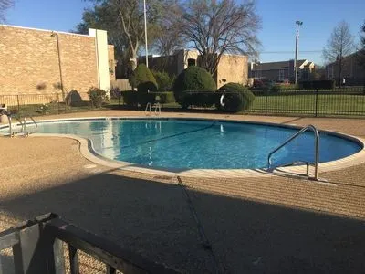 Single Family Residence For Sale in Tarrant County , 5528 Boca Raton Boulevard 186, Fort Worth, Texas 76112, 2 Bedroom, 2 Bathroom, Garage spaces, 1,010 Sqft, built in 1972, mls#21308832, Real Estate Agent in Fort Worth, Homes For Sale in Tarrant county, Homes For Sale in Fort Worth, Realtor in Fort Worth Texas, Real Estate Brokerage Independent Realty Texas, Luminita Cordes Realtor