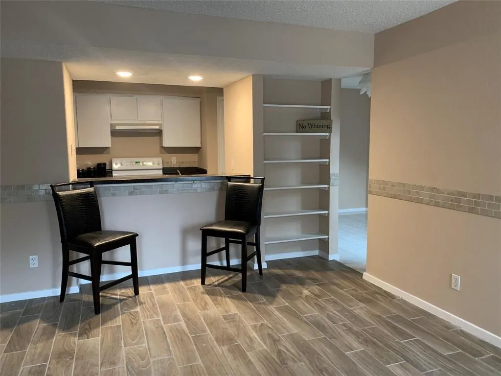 Single Family Residence For Sale in Tarrant County , 5528 Boca Raton Boulevard 186, Fort Worth, Texas 76112, 2 Bedroom, 2 Bathroom, Garage spaces, 1,010 Sqft, built in 1972, mls#21308832, Real Estate Agent in Fort Worth, Homes For Sale in Tarrant county, Homes For Sale in Fort Worth, Realtor in Fort Worth Texas, Real Estate Brokerage Independent Realty Texas, Luminita Cordes Realtor