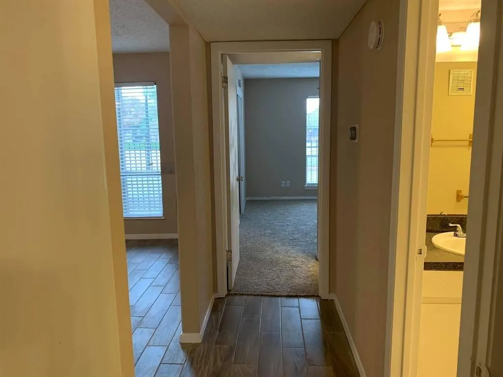 Single Family Residence For Sale in Tarrant County , 5528 Boca Raton Boulevard 186, Fort Worth, Texas 76112, 2 Bedroom, 2 Bathroom, Garage spaces, 1,010 Sqft, built in 1972, mls#21308832, Real Estate Agent in Fort Worth, Homes For Sale in Tarrant county, Homes For Sale in Fort Worth, Realtor in Fort Worth Texas, Real Estate Brokerage Independent Realty Texas, Luminita Cordes Realtor