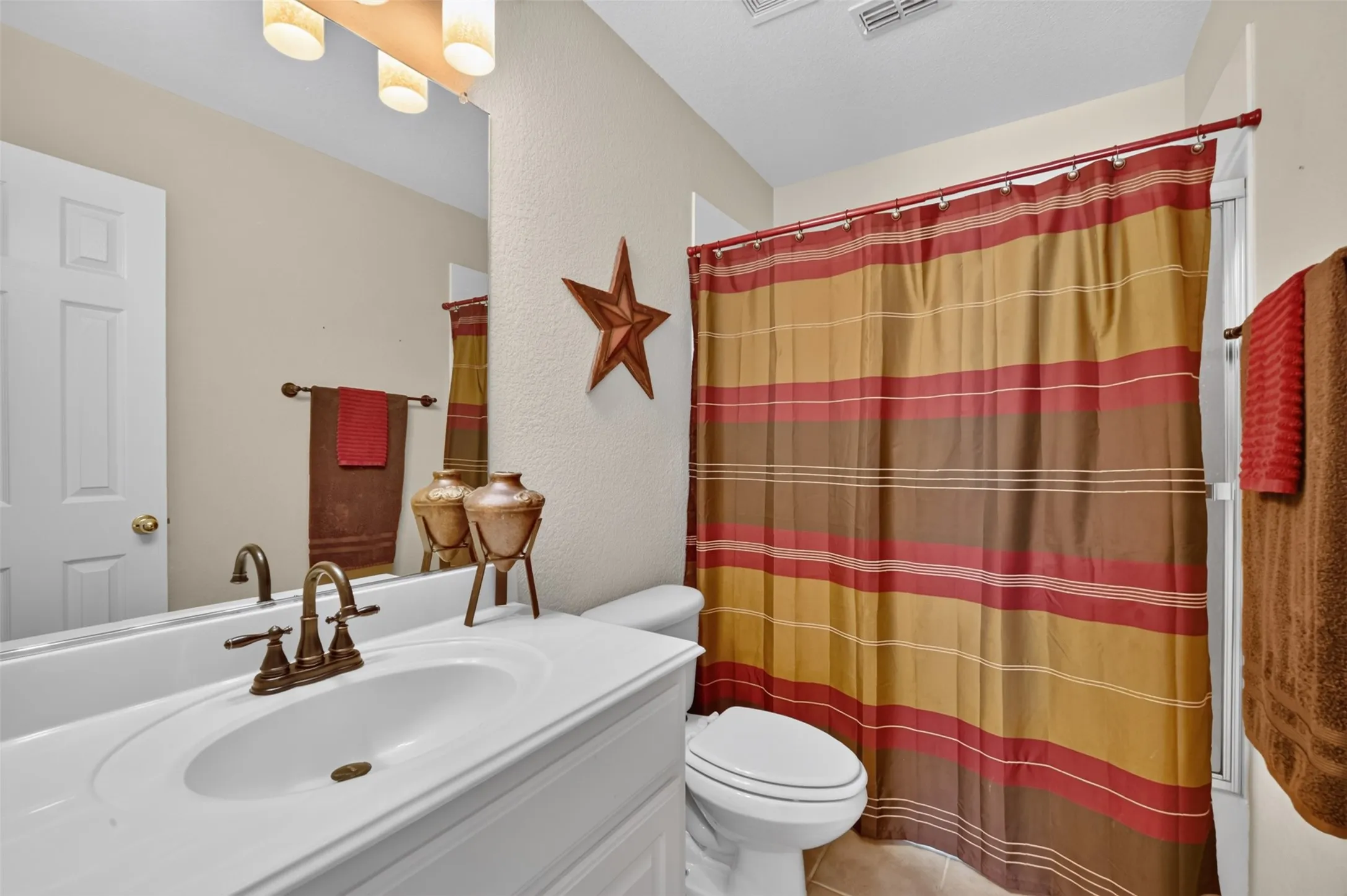Single Family Residence For Sale in Denton County , 3451 Mayflower Drive, Frisco, Texas 75034, 4 Bedroom, 4 Bathroom, 2 Garage spaces, 3,068 Sqft, built in 2004, mls#21308502, Real Estate Agent in Frisco, Homes For Sale in Denton county, Homes For Sale in Frisco, Realtor in Frisco Texas, Real Estate Brokerage Independent Realty Texas, Luminita Cordes Realtor