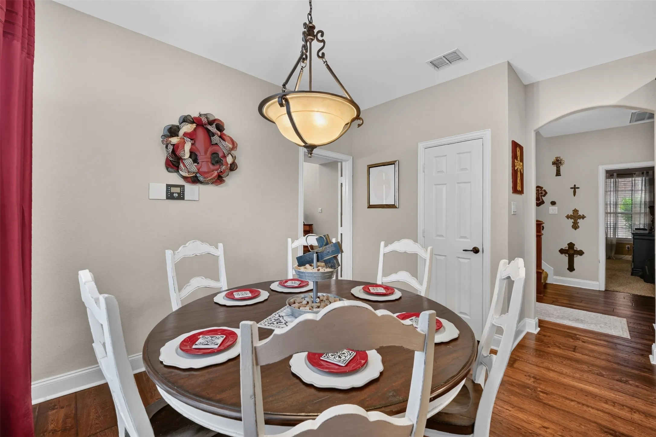 Single Family Residence For Sale in Denton County , 3451 Mayflower Drive, Frisco, Texas 75034, 4 Bedroom, 4 Bathroom, 2 Garage spaces, 3,068 Sqft, built in 2004, mls#21308502, Real Estate Agent in Frisco, Homes For Sale in Denton county, Homes For Sale in Frisco, Realtor in Frisco Texas, Real Estate Brokerage Independent Realty Texas, Luminita Cordes Realtor