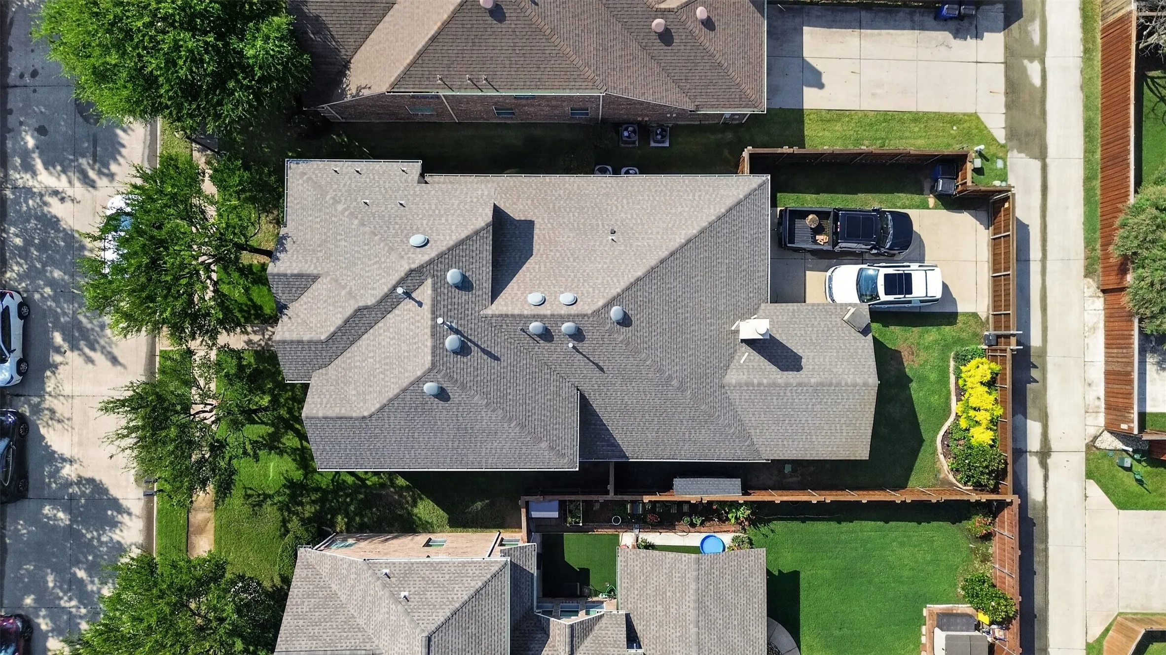 Single Family Residence For Sale in Denton County , 3451 Mayflower Drive, Frisco, Texas 75034, 4 Bedroom, 4 Bathroom, 2 Garage spaces, 3,068 Sqft, built in 2004, mls#21308502, Real Estate Agent in Frisco, Homes For Sale in Denton county, Homes For Sale in Frisco, Realtor in Frisco Texas, Real Estate Brokerage Independent Realty Texas, Luminita Cordes Realtor