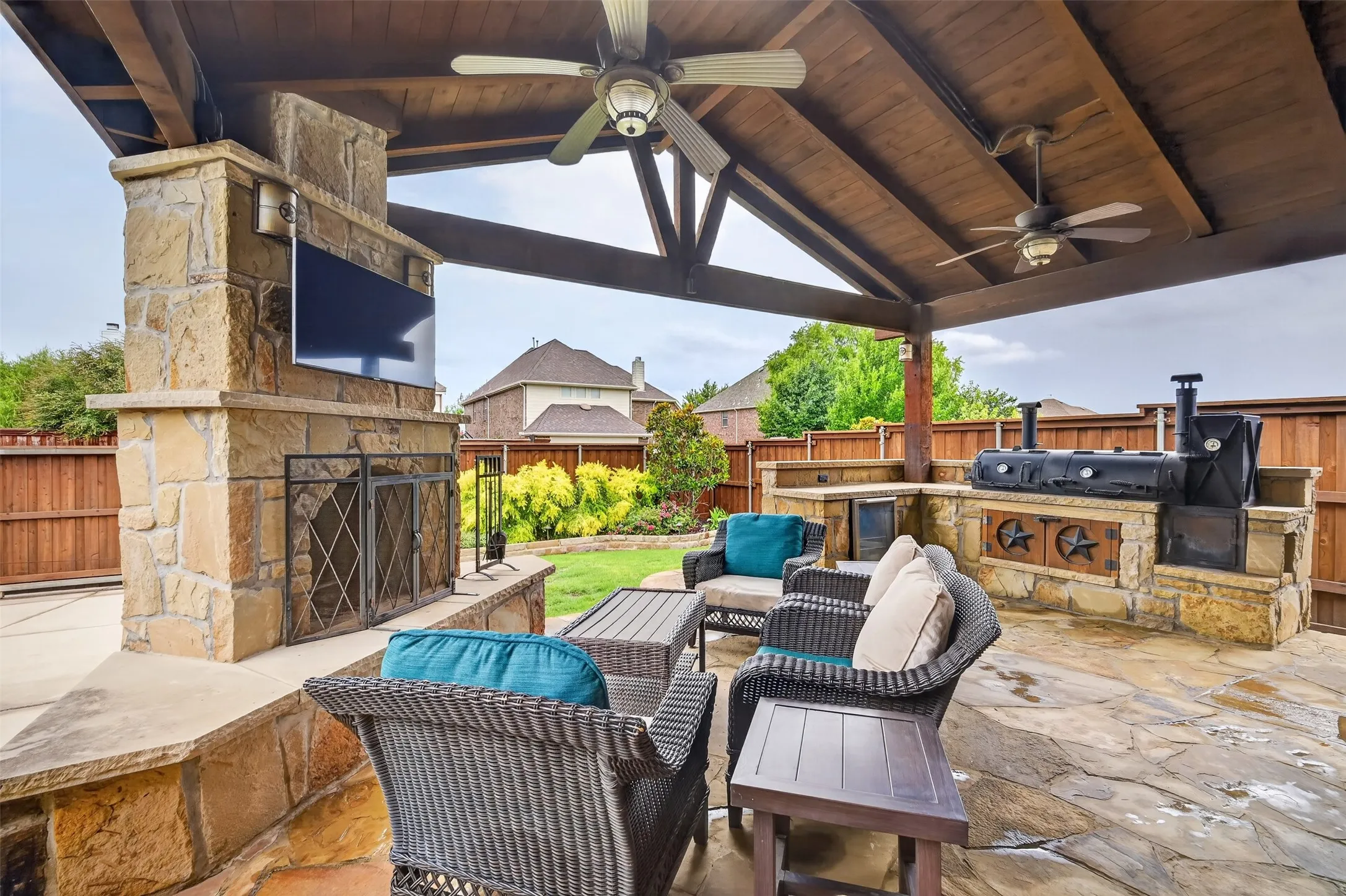 Single Family Residence For Sale in Denton County , 3451 Mayflower Drive, Frisco, Texas 75034, 4 Bedroom, 4 Bathroom, 2 Garage spaces, 3,068 Sqft, built in 2004, mls#21308502, Real Estate Agent in Frisco, Homes For Sale in Denton county, Homes For Sale in Frisco, Realtor in Frisco Texas, Real Estate Brokerage Independent Realty Texas, Luminita Cordes Realtor