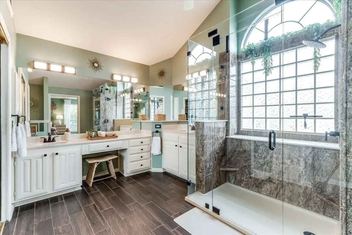 Single Family Residence For Sale in Collin County , 11406 New Orleans Drive, Frisco, Texas 75035, 4 Bedroom, 3 Bathroom, 2 Garage spaces, 2,813 Sqft, built in 1995, mls#21305880, Real Estate Agent in Frisco, Homes For Sale in Collin county, Homes For Sale in Frisco, Realtor in Frisco Texas, Real Estate Brokerage Independent Realty Texas, Luminita Cordes Realtor