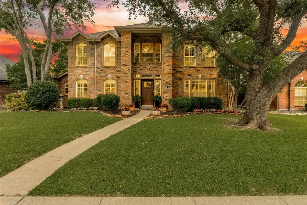 Single Family Residence For Sale in Collin County , 11406 New Orleans Drive, Frisco, Texas 75035, 4 Bedroom, 3 Bathroom, 2 Garage spaces, 2,813 Sqft, built in 1995, mls#21305880, Real Estate Agent in Frisco, Homes For Sale in Collin county, Homes For Sale in Frisco, Realtor in Frisco Texas, Real Estate Brokerage Independent Realty Texas, Luminita Cordes Realtor