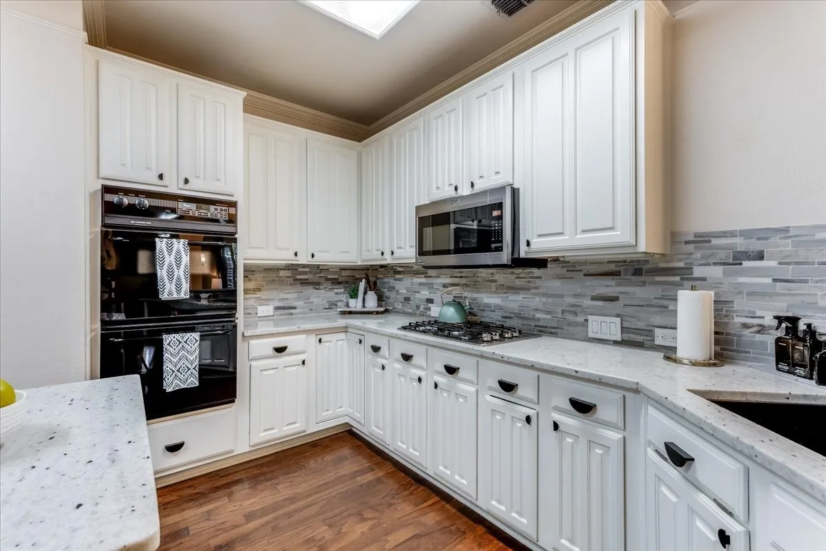 Single Family Residence For Sale in Collin County , 11406 New Orleans Drive, Frisco, Texas 75035, 4 Bedroom, 3 Bathroom, 2 Garage spaces, 2,813 Sqft, built in 1995, mls#21305880, Real Estate Agent in Frisco, Homes For Sale in Collin county, Homes For Sale in Frisco, Realtor in Frisco Texas, Real Estate Brokerage Independent Realty Texas, Luminita Cordes Realtor