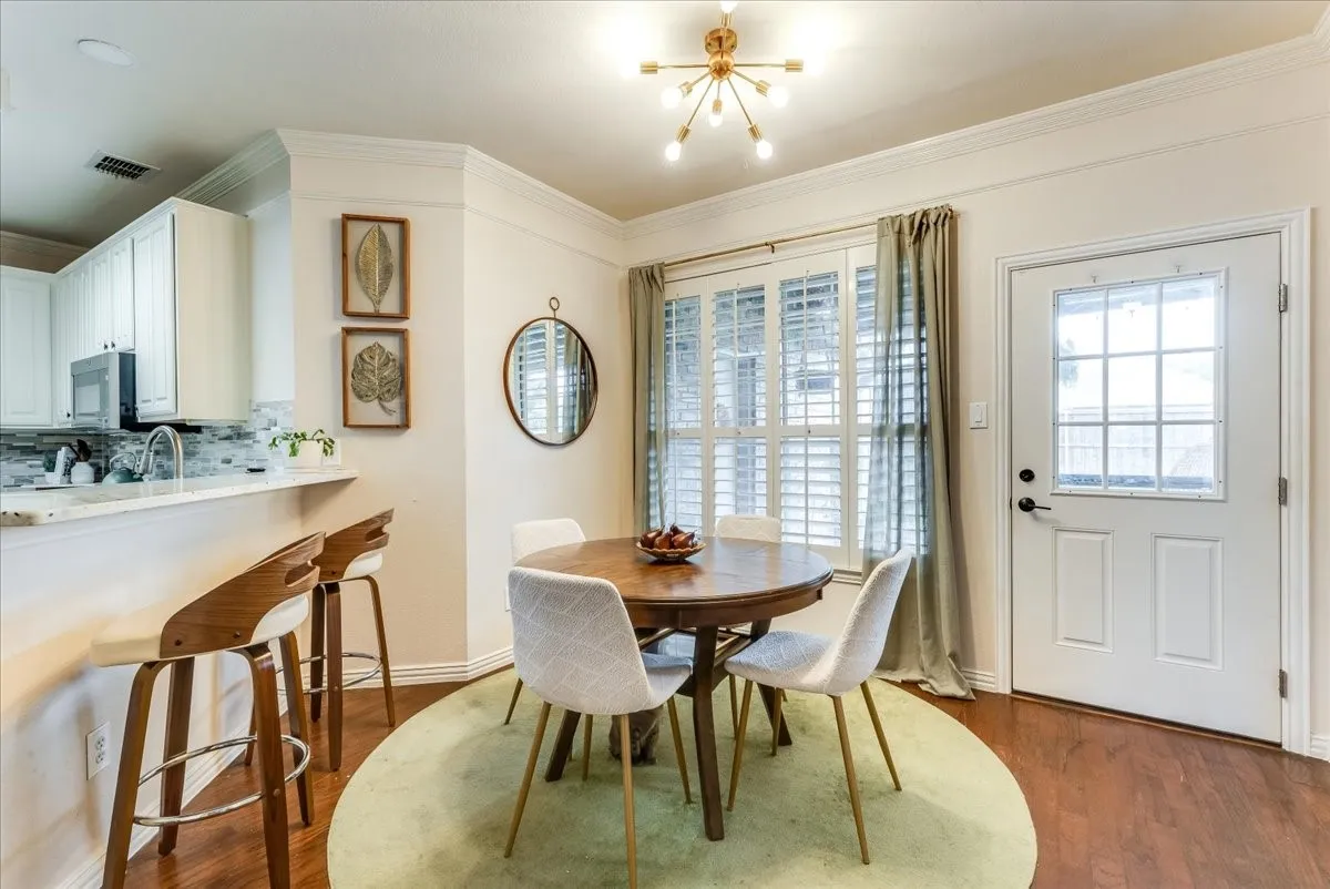 Single Family Residence For Sale in Collin County , 11406 New Orleans Drive, Frisco, Texas 75035, 4 Bedroom, 3 Bathroom, 2 Garage spaces, 2,813 Sqft, built in 1995, mls#21305880, Real Estate Agent in Frisco, Homes For Sale in Collin county, Homes For Sale in Frisco, Realtor in Frisco Texas, Real Estate Brokerage Independent Realty Texas, Luminita Cordes Realtor