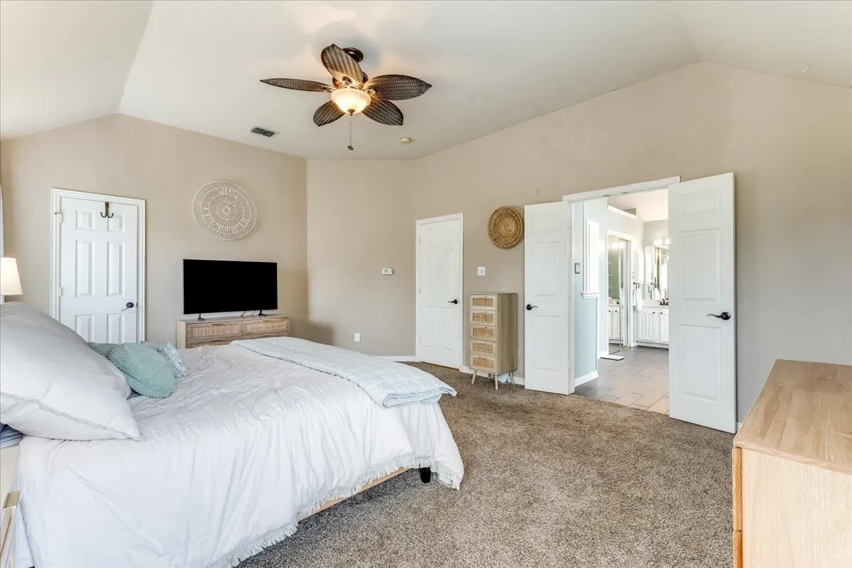 Single Family Residence For Sale in Collin County , 11406 New Orleans Drive, Frisco, Texas 75035, 4 Bedroom, 3 Bathroom, 2 Garage spaces, 2,813 Sqft, built in 1995, mls#21305880, Real Estate Agent in Frisco, Homes For Sale in Collin county, Homes For Sale in Frisco, Realtor in Frisco Texas, Real Estate Brokerage Independent Realty Texas, Luminita Cordes Realtor