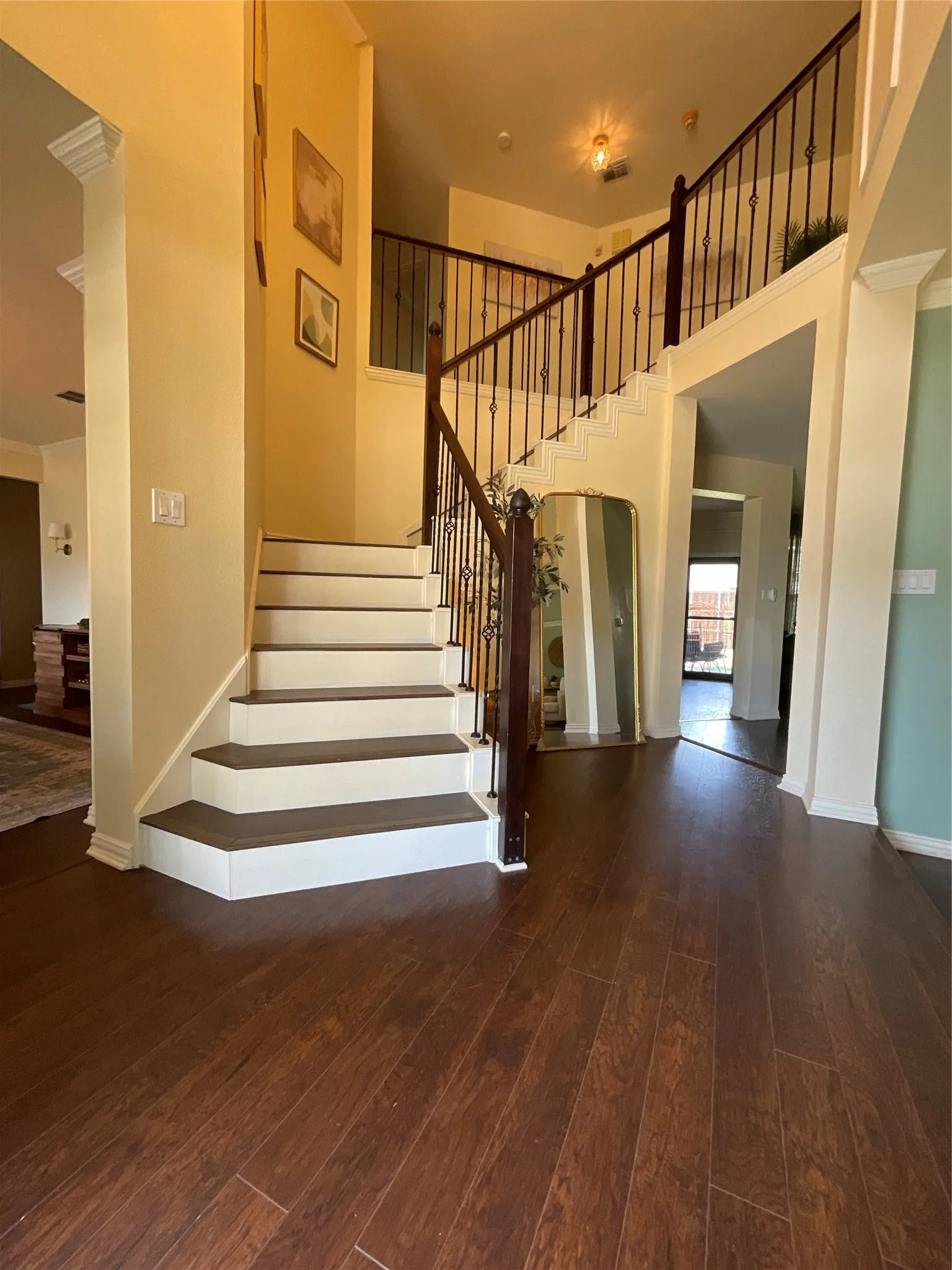 Single Family Residence For Sale in Collin County , 11406 New Orleans Drive, Frisco, Texas 75035, 4 Bedroom, 3 Bathroom, 2 Garage spaces, 2,813 Sqft, built in 1995, mls#21305880, Real Estate Agent in Frisco, Homes For Sale in Collin county, Homes For Sale in Frisco, Realtor in Frisco Texas, Real Estate Brokerage Independent Realty Texas, Luminita Cordes Realtor