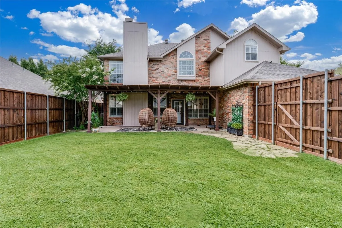 Single Family Residence For Sale in Collin County , 11406 New Orleans Drive, Frisco, Texas 75035, 4 Bedroom, 3 Bathroom, 2 Garage spaces, 2,813 Sqft, built in 1995, mls#21305880, Real Estate Agent in Frisco, Homes For Sale in Collin county, Homes For Sale in Frisco, Realtor in Frisco Texas, Real Estate Brokerage Independent Realty Texas, Luminita Cordes Realtor