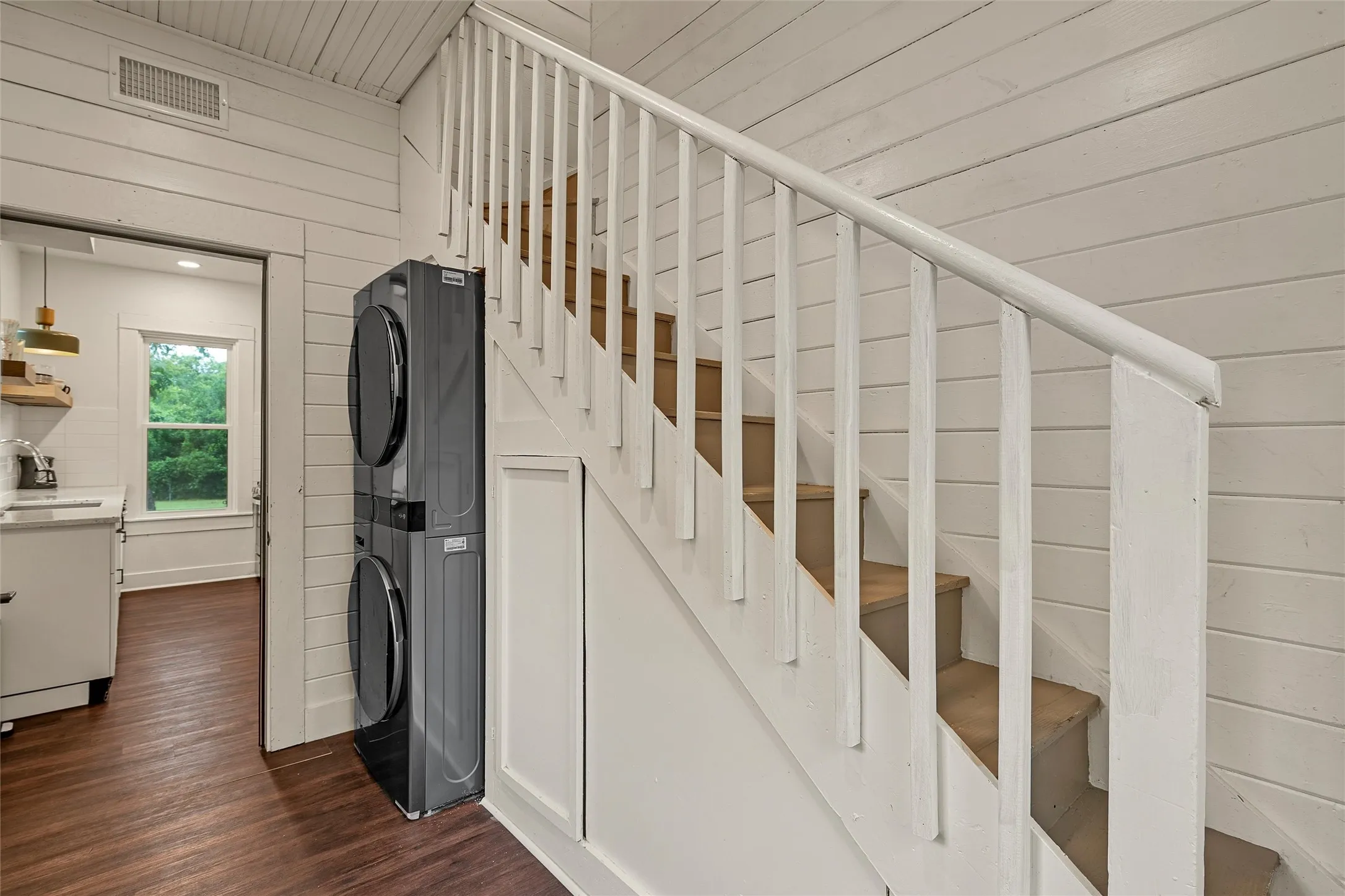 Single Family Residence For Sale in Mc Lennan County , 1609 Reuter Avenue, Waco, Texas 76708, 3 Bedroom, 2 Bathroom, Garage spaces, 1,566 Sqft, built in 1930, mls#21308135, Real Estate Agent in Waco, Homes For Sale in Mc Lennan county, Homes For Sale in Waco, Realtor in Waco Texas, Real Estate Brokerage Independent Realty Texas, Luminita Cordes Realtor