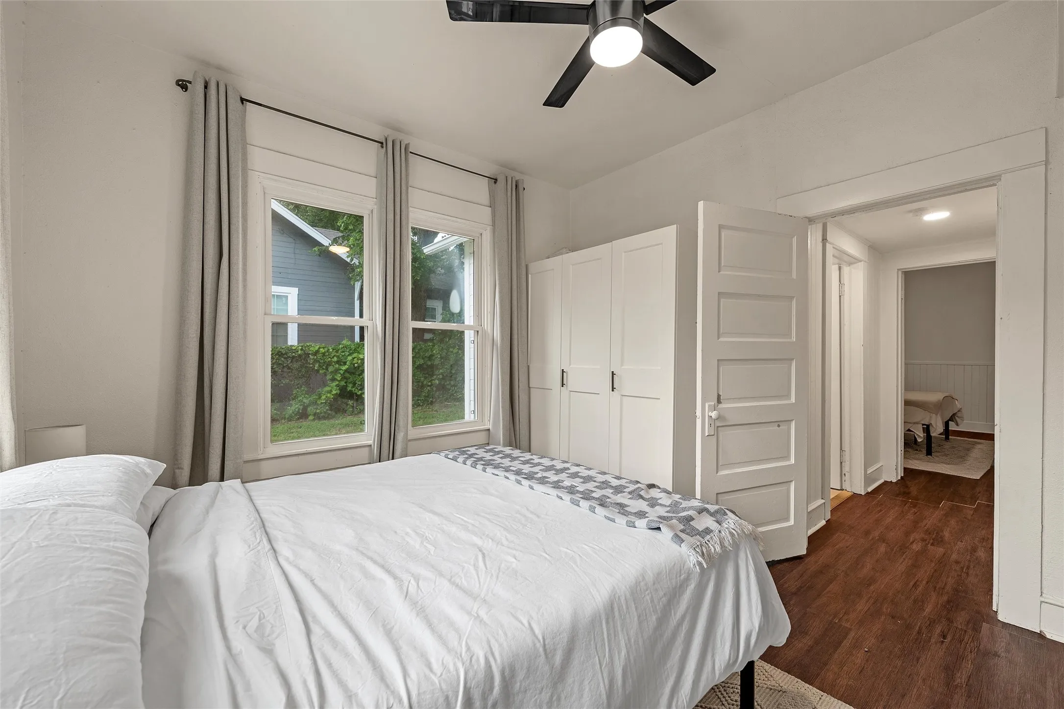 Single Family Residence For Sale in Mc Lennan County , 1609 Reuter Avenue, Waco, Texas 76708, 3 Bedroom, 2 Bathroom, Garage spaces, 1,566 Sqft, built in 1930, mls#21308135, Real Estate Agent in Waco, Homes For Sale in Mc Lennan county, Homes For Sale in Waco, Realtor in Waco Texas, Real Estate Brokerage Independent Realty Texas, Luminita Cordes Realtor