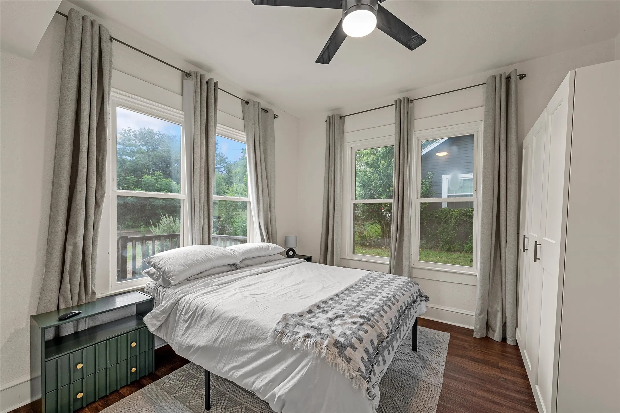 Single Family Residence For Sale in Mc Lennan County , 1609 Reuter Avenue, Waco, Texas 76708, 3 Bedroom, 2 Bathroom, Garage spaces, 1,566 Sqft, built in 1930, mls#21308135, Real Estate Agent in Waco, Homes For Sale in Mc Lennan county, Homes For Sale in Waco, Realtor in Waco Texas, Real Estate Brokerage Independent Realty Texas, Luminita Cordes Realtor