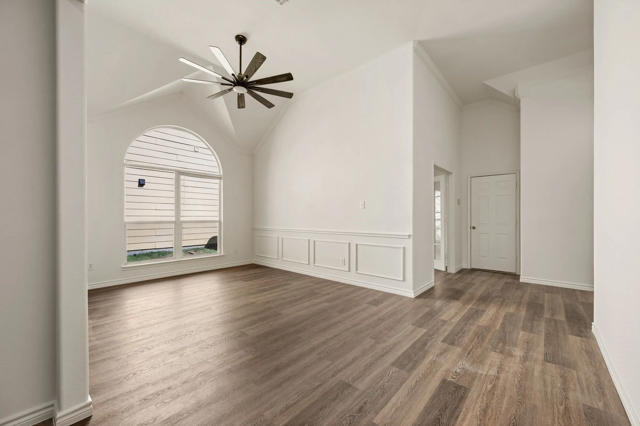 Single Family Residence For Sale in Collin County , 9509 Water Tree Drive, Mc Kinney, Texas 75072, 3 Bedroom, 2 Bathroom, 2 Garage spaces, 2,257 Sqft, built in 2003, mls#21308865, Real Estate Agent in Mc Kinney, Homes For Sale in Collin county, Homes For Sale in Mc Kinney, Realtor in Mc Kinney Texas, Real Estate Brokerage Independent Realty Texas, Luminita Cordes Realtor