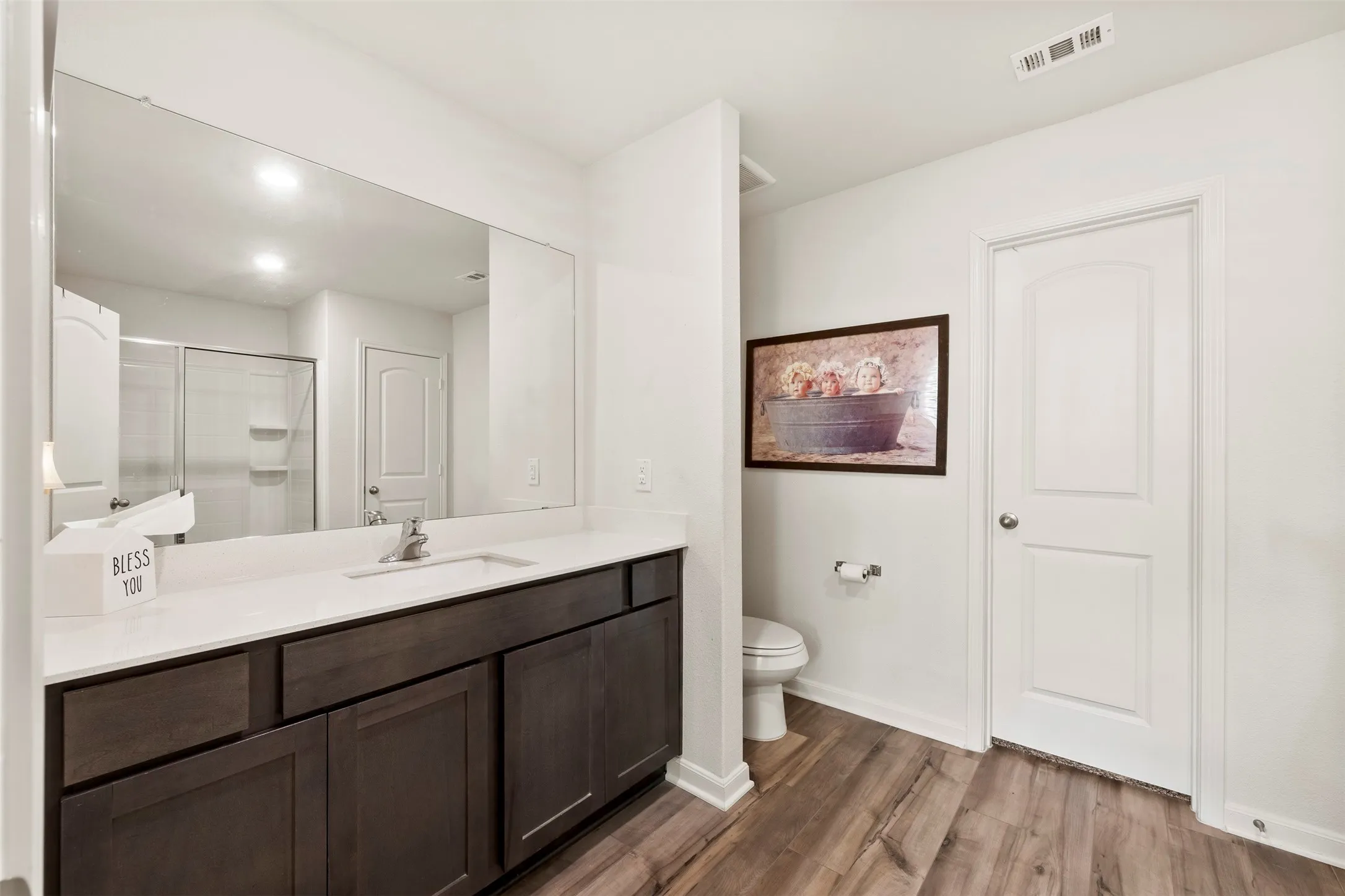 Single Family Residence For Sale in Ellis County , 309 Donna Drive, Ferris, Texas 75125, 3 Bedroom, 2 Bathroom, 2 Garage spaces, 1,379 Sqft, built in 2022, mls#21308320, Real Estate Agent in Ferris, Homes For Sale in Ellis county, Homes For Sale in Ferris, Realtor in Ferris Texas, Real Estate Brokerage Independent Realty Texas, Luminita Cordes Realtor
