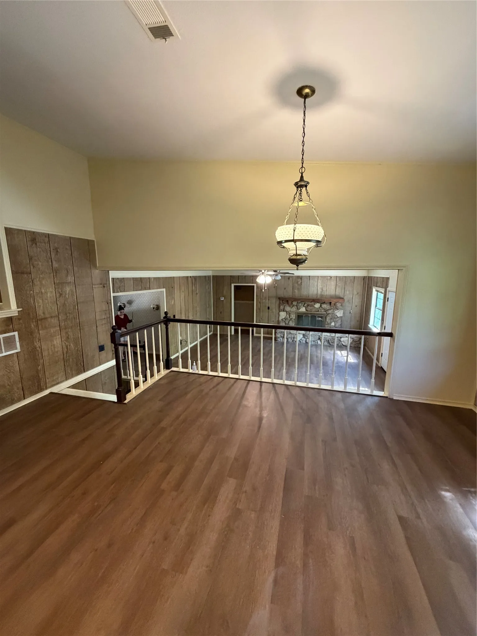 Single Family Residence For Sale in Henderson County , 257 W Acres Road, Gun Barrel City, Texas 75156, 3 Bedrooms, 2 Bathrooms, 2 Garage spaces, 1,770 Sqft, built in 1978, Price $299,000, mls#21308923, Real Estate Agent in Gun Barrel City, Homes For Sale in Henderson county, Homes For Sale in Gun Barrel City, Realtor in Gun Barrel City Texas, Real Estate Brokerage Independent Realty Texas, Luminita Cordes Realtor