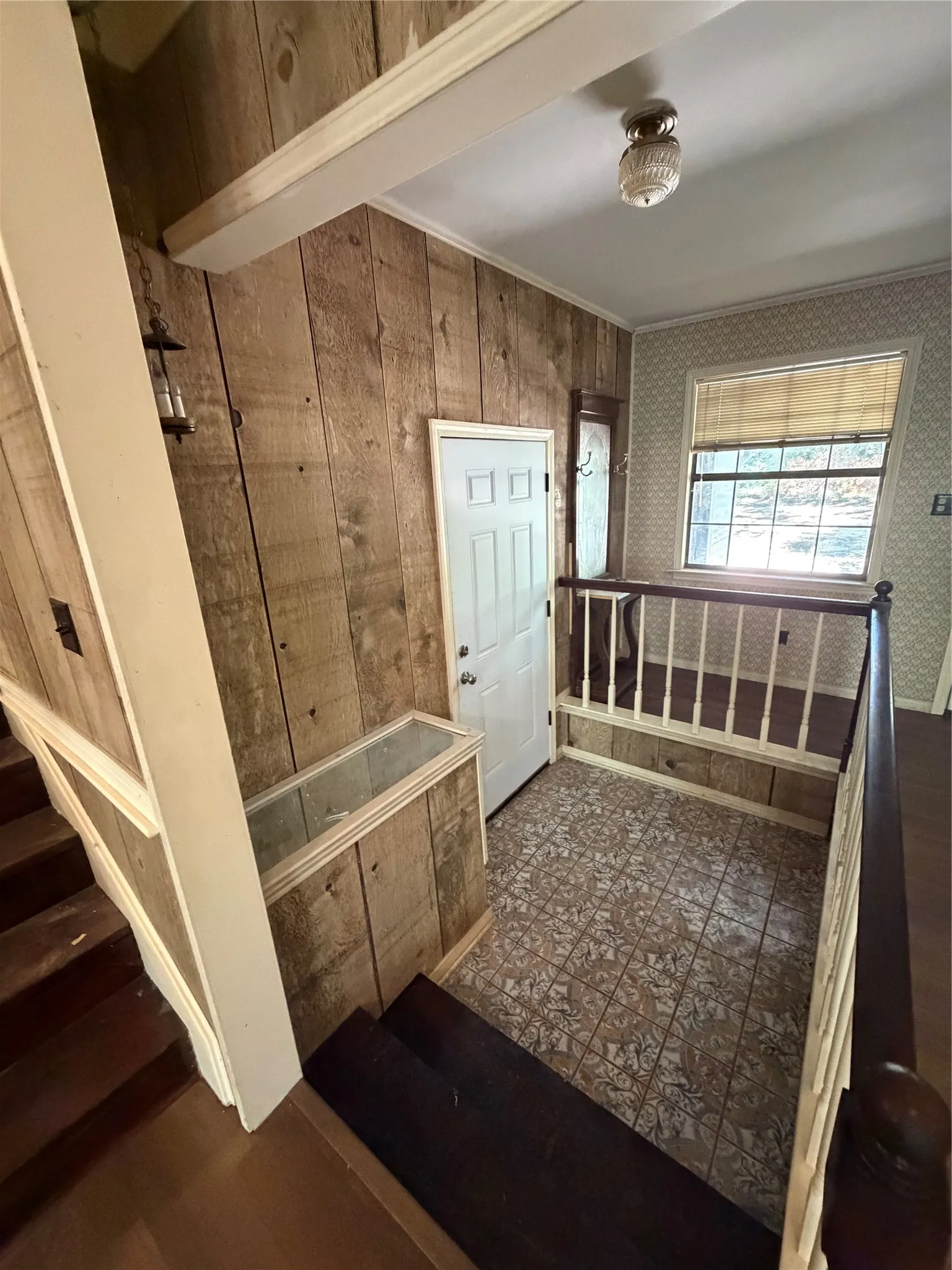 Single Family Residence For Sale in Henderson County , 257 W Acres Road, Gun Barrel City, Texas 75156, 3 Bedrooms, 2 Bathrooms, 2 Garage spaces, 1,770 Sqft, built in 1978, Price $299,000, mls#21308923, Real Estate Agent in Gun Barrel City, Homes For Sale in Henderson county, Homes For Sale in Gun Barrel City, Realtor in Gun Barrel City Texas, Real Estate Brokerage Independent Realty Texas, Luminita Cordes Realtor