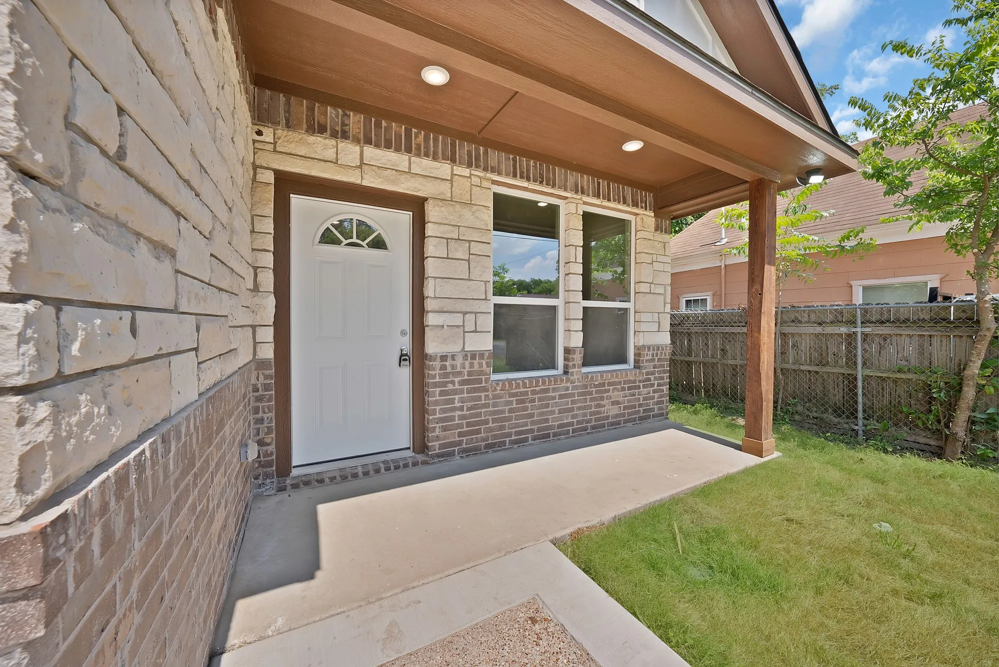 Single Family Residence For Sale in Johnson County , 1112 Trinity Street, Cleburne, Texas 76031, 3 Bedroom, 2 Bathroom, 2 Garage spaces, 1,800 Sqft, built in 2026, mls#21308951, Real Estate Agent in Cleburne, Homes For Sale in Johnson county, Homes For Sale in Cleburne, Realtor in Cleburne Texas, Real Estate Brokerage Independent Realty Texas, Luminita Cordes Realtor