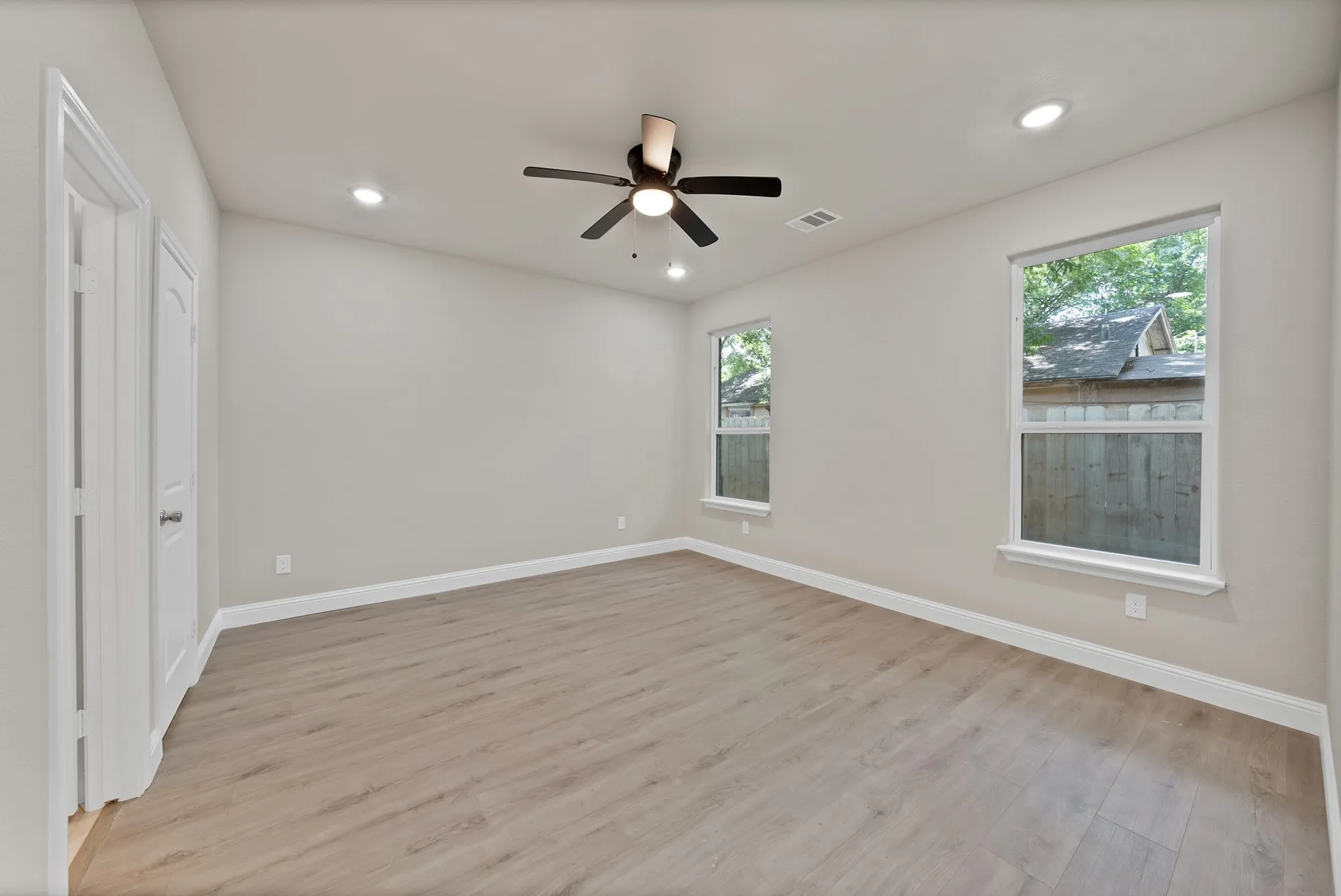 Single Family Residence For Sale in Johnson County , 1112 Trinity Street, Cleburne, Texas 76031, 3 Bedroom, 2 Bathroom, 2 Garage spaces, 1,800 Sqft, built in 2026, mls#21308951, Real Estate Agent in Cleburne, Homes For Sale in Johnson county, Homes For Sale in Cleburne, Realtor in Cleburne Texas, Real Estate Brokerage Independent Realty Texas, Luminita Cordes Realtor