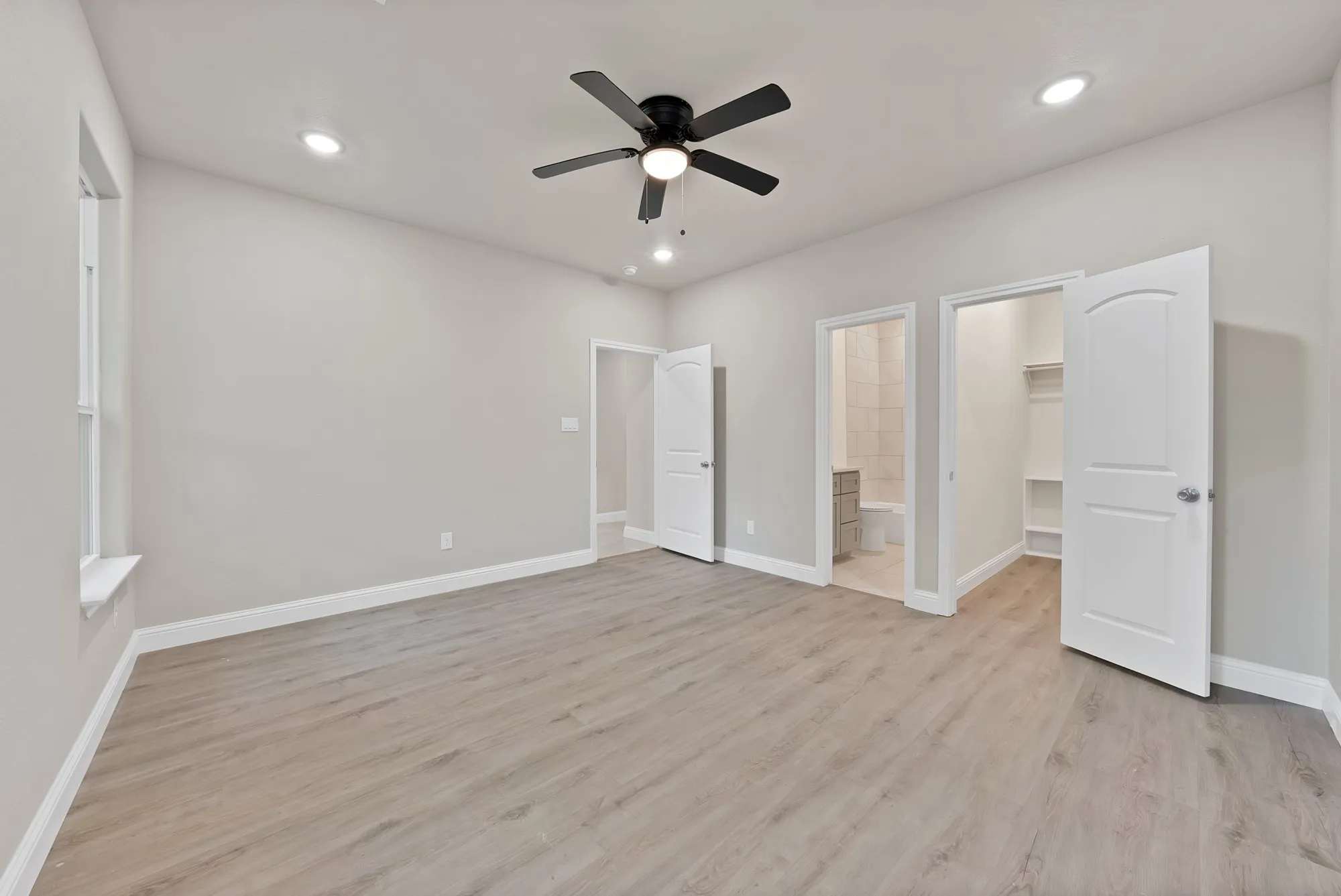 Single Family Residence For Sale in Johnson County , 1112 Trinity Street, Cleburne, Texas 76031, 3 Bedroom, 2 Bathroom, 2 Garage spaces, 1,800 Sqft, built in 2026, mls#21308951, Real Estate Agent in Cleburne, Homes For Sale in Johnson county, Homes For Sale in Cleburne, Realtor in Cleburne Texas, Real Estate Brokerage Independent Realty Texas, Luminita Cordes Realtor
