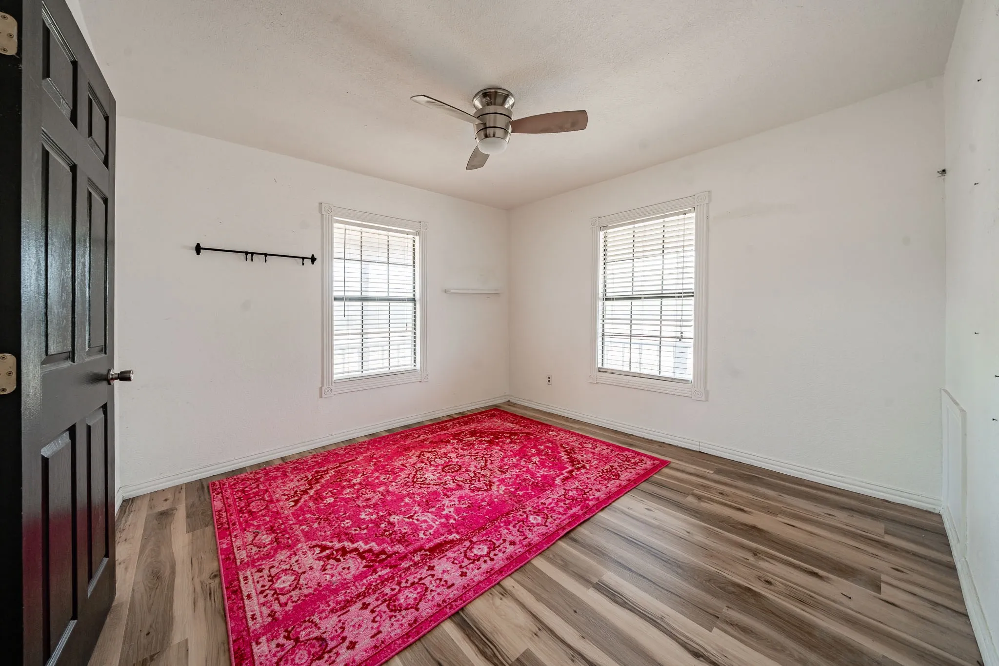 Single Family Residence For Sale in Taylor County , 106 Cherry, Merkel, Texas 79536, 2 Bedroom, 2 Bathroom, Garage spaces, 952 Sqft, built in 1933, mls#21308961, Real Estate Agent in Merkel, Homes For Sale in Taylor county, Homes For Sale in Merkel, Realtor in Merkel Texas, Real Estate Brokerage Independent Realty Texas, Luminita Cordes Realtor