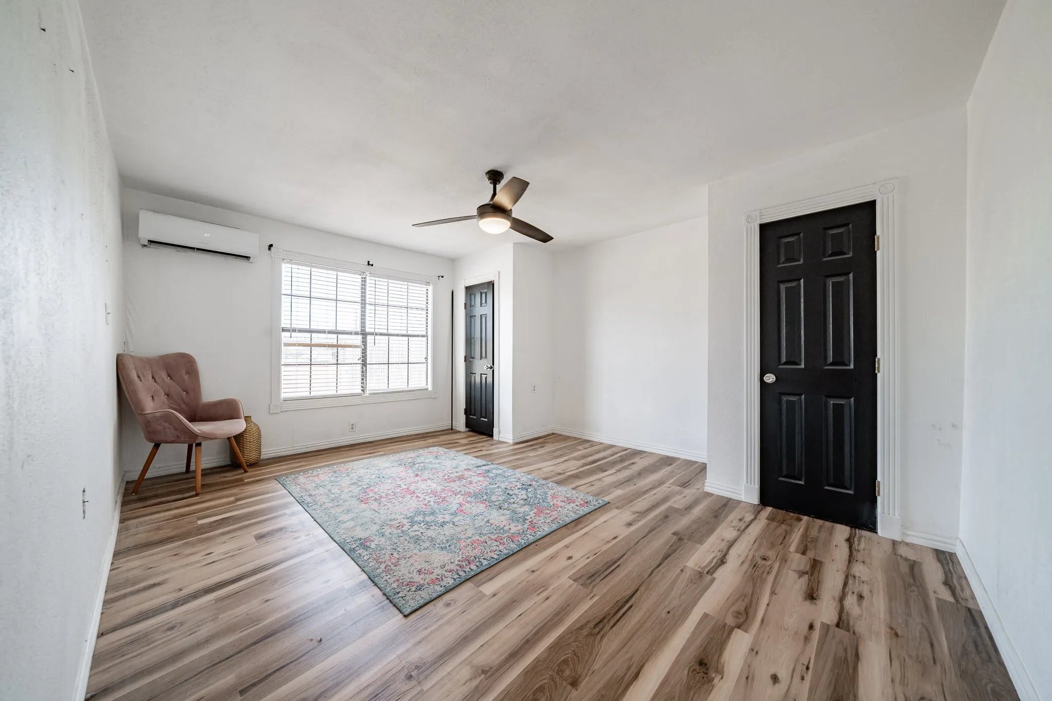 Single Family Residence For Sale in Taylor County , 106 Cherry, Merkel, Texas 79536, 2 Bedroom, 2 Bathroom, Garage spaces, 952 Sqft, built in 1933, mls#21308961, Real Estate Agent in Merkel, Homes For Sale in Taylor county, Homes For Sale in Merkel, Realtor in Merkel Texas, Real Estate Brokerage Independent Realty Texas, Luminita Cordes Realtor