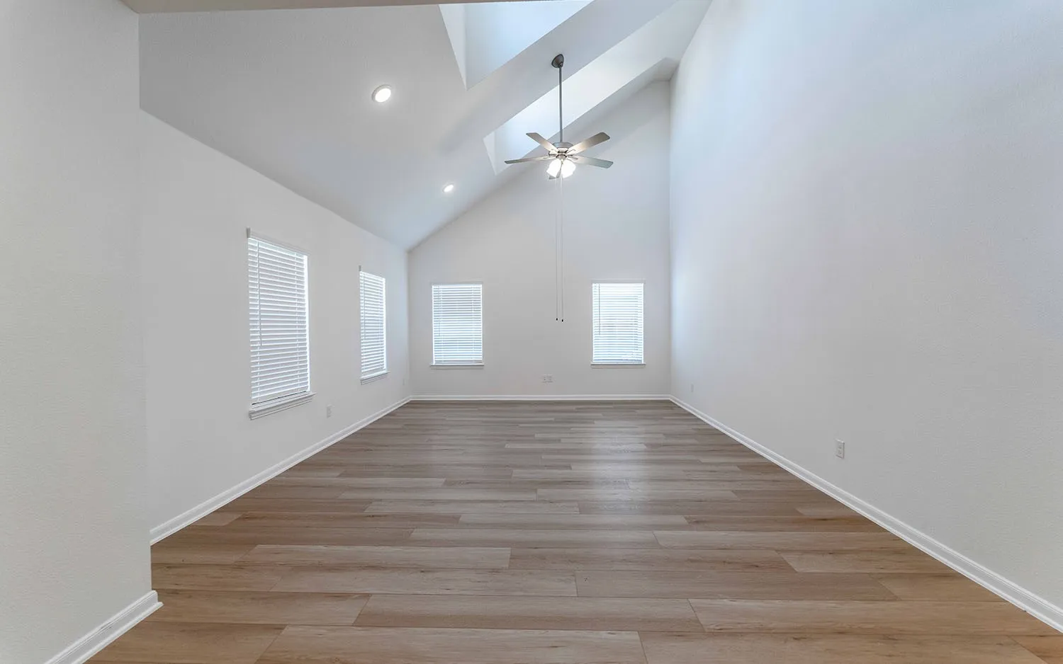 Single Family Residence For Sale in Dallas County , 1816 Morning Mist Way, Mesquite, Texas 75181, 4 Bedroom, 3 Bathroom, 2 Garage spaces, 2,574 Sqft, built in 2025, mls#21308964, Real Estate Agent in Mesquite, Homes For Sale in Dallas county, Homes For Sale in Mesquite, Realtor in Mesquite Texas, Real Estate Brokerage Independent Realty Texas, Luminita Cordes Realtor