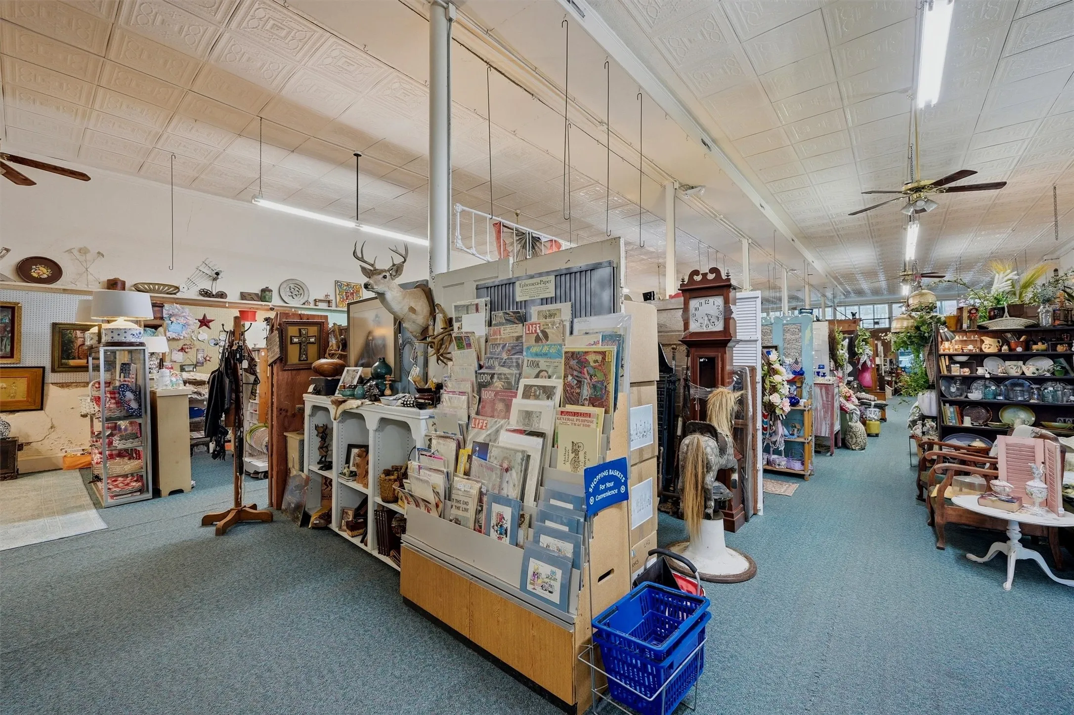 Retail For Sale in Fannin County , 321 N Main Street, Bonham, Texas 75418, 0, 0, Garage spaces, 9,208 Sqft, built in 1890, mls#21307776, Real Estate Agent in Bonham, Homes For Sale in Fannin county, Homes For Sale in Bonham, Realtor in Bonham Texas, Real Estate Brokerage Independent Realty Texas, Luminita Cordes Realtor
