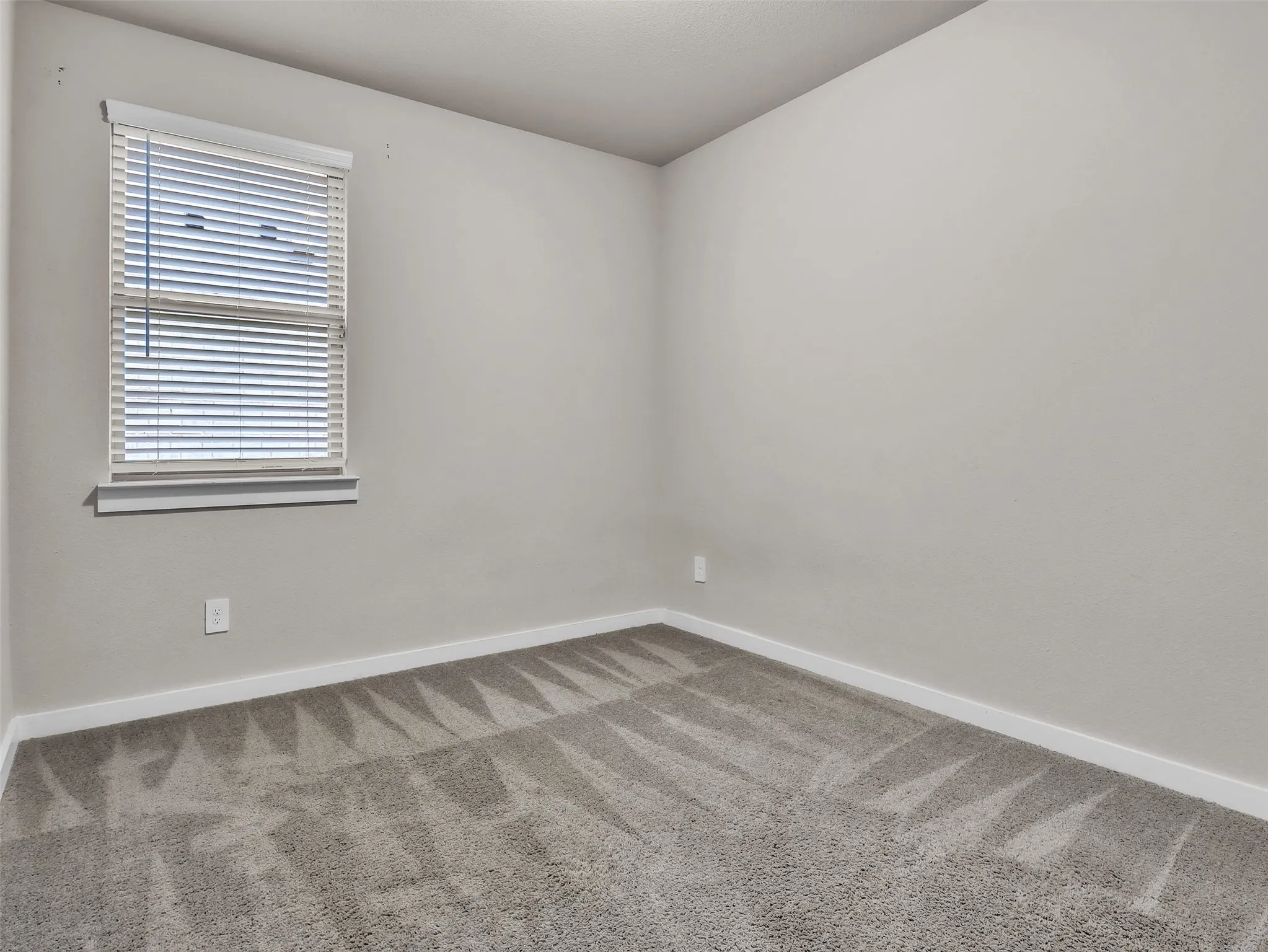 Single Family Residence For Sale in Collin County , 2214 Spring Side Drive, Royse City, Texas 75189, 4 Bedroom, 3 Bathroom, 2 Garage spaces, 2,184 Sqft, built in 2022, mls#21306995, Real Estate Agent in Royse City, Homes For Sale in Collin county, Homes For Sale in Royse City, Realtor in Royse City Texas, Real Estate Brokerage Independent Realty Texas, Luminita Cordes Realtor