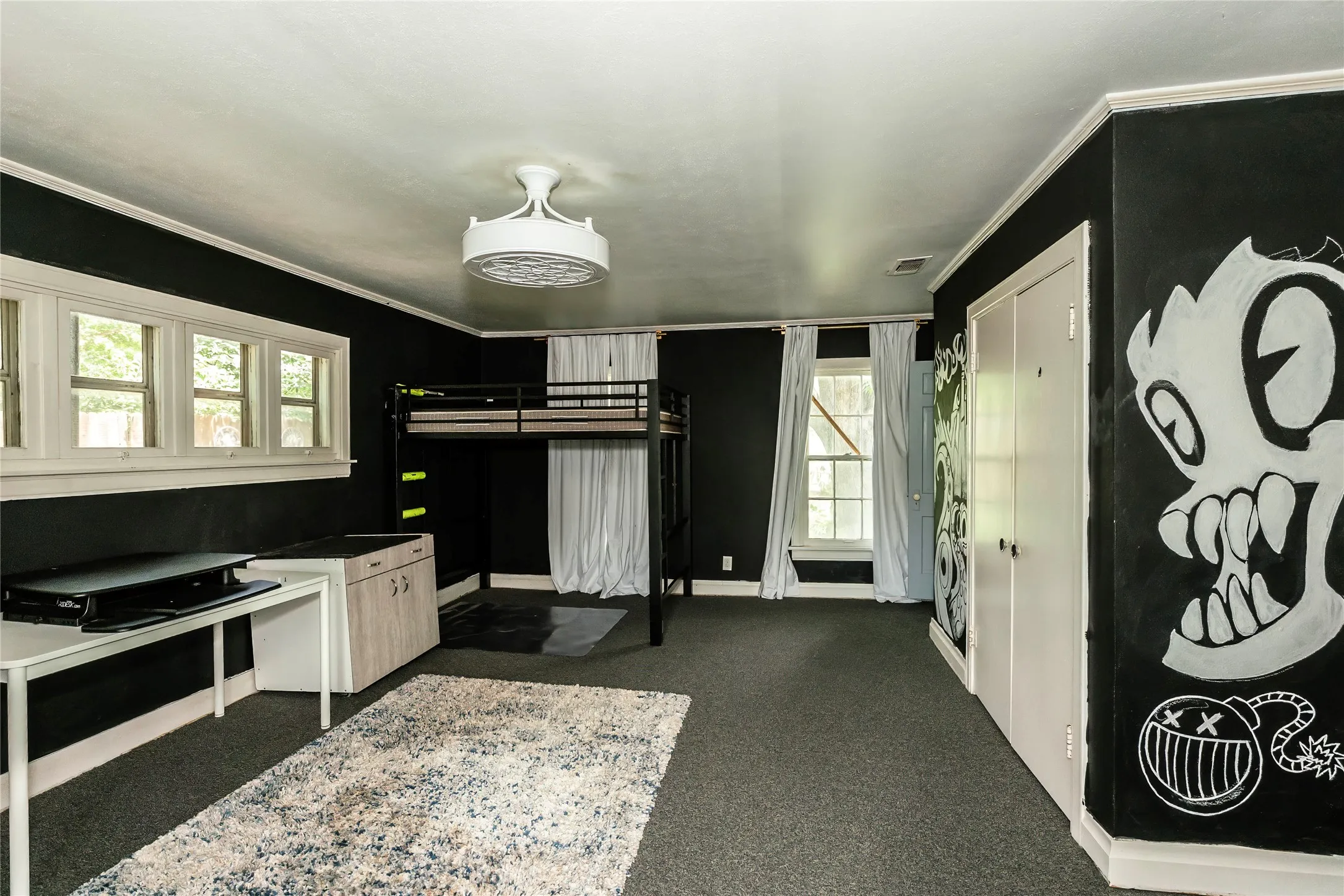 Single Family Residence For Sale in Montague County , 706 E Highway 82, Nocona, Texas 76255, 2 Bedroom, 1 Bathroom, Garage spaces, 1,275 Sqft, built in 1945, mls#21308902, Real Estate Agent in Nocona, Homes For Sale in Montague county, Homes For Sale in Nocona, Realtor in Nocona Texas, Real Estate Brokerage Independent Realty Texas, Luminita Cordes Realtor