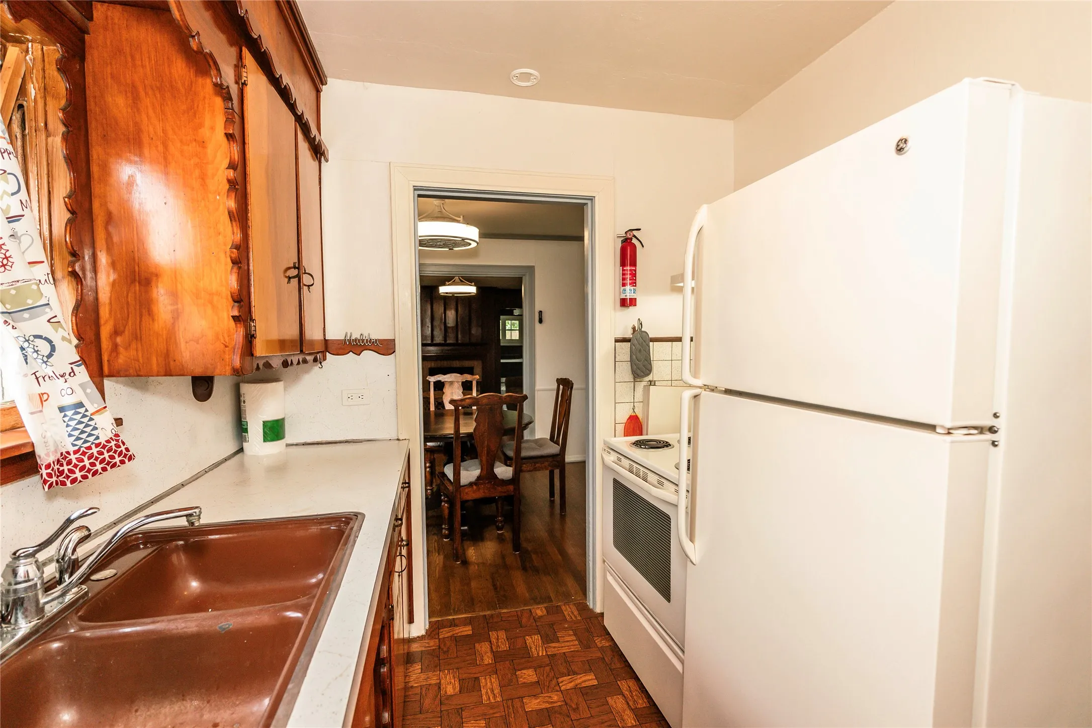 Single Family Residence For Sale in Montague County , 706 E Highway 82, Nocona, Texas 76255, 2 Bedroom, 1 Bathroom, Garage spaces, 1,275 Sqft, built in 1945, mls#21308902, Real Estate Agent in Nocona, Homes For Sale in Montague county, Homes For Sale in Nocona, Realtor in Nocona Texas, Real Estate Brokerage Independent Realty Texas, Luminita Cordes Realtor