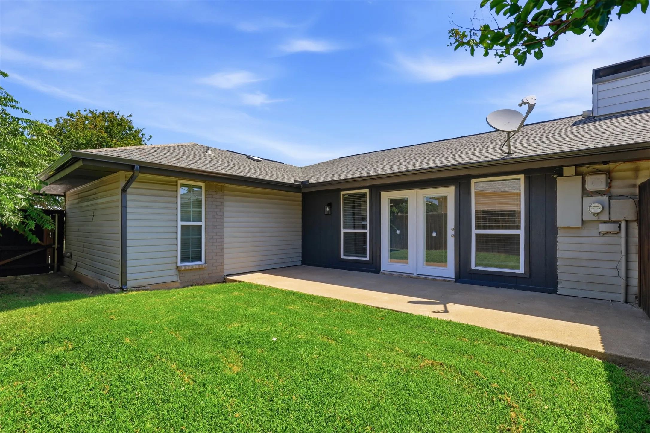 Duplex For Rent in Tarrant County , 4351 Altamesa Boulevard, Fort Worth, Texas 76133, 3 Bedroom, 2 Bathroom, 2 Garage spaces, 1,580 Sqft, built in 1976, mls#21308975, Real Estate Agent in Fort Worth, Homes For Rent in Tarrant county, Homes For Rent in Fort Worth, Realtor in Fort Worth Texas, Real Estate Brokerage Independent Realty Texas, Luminita Cordes Realtor