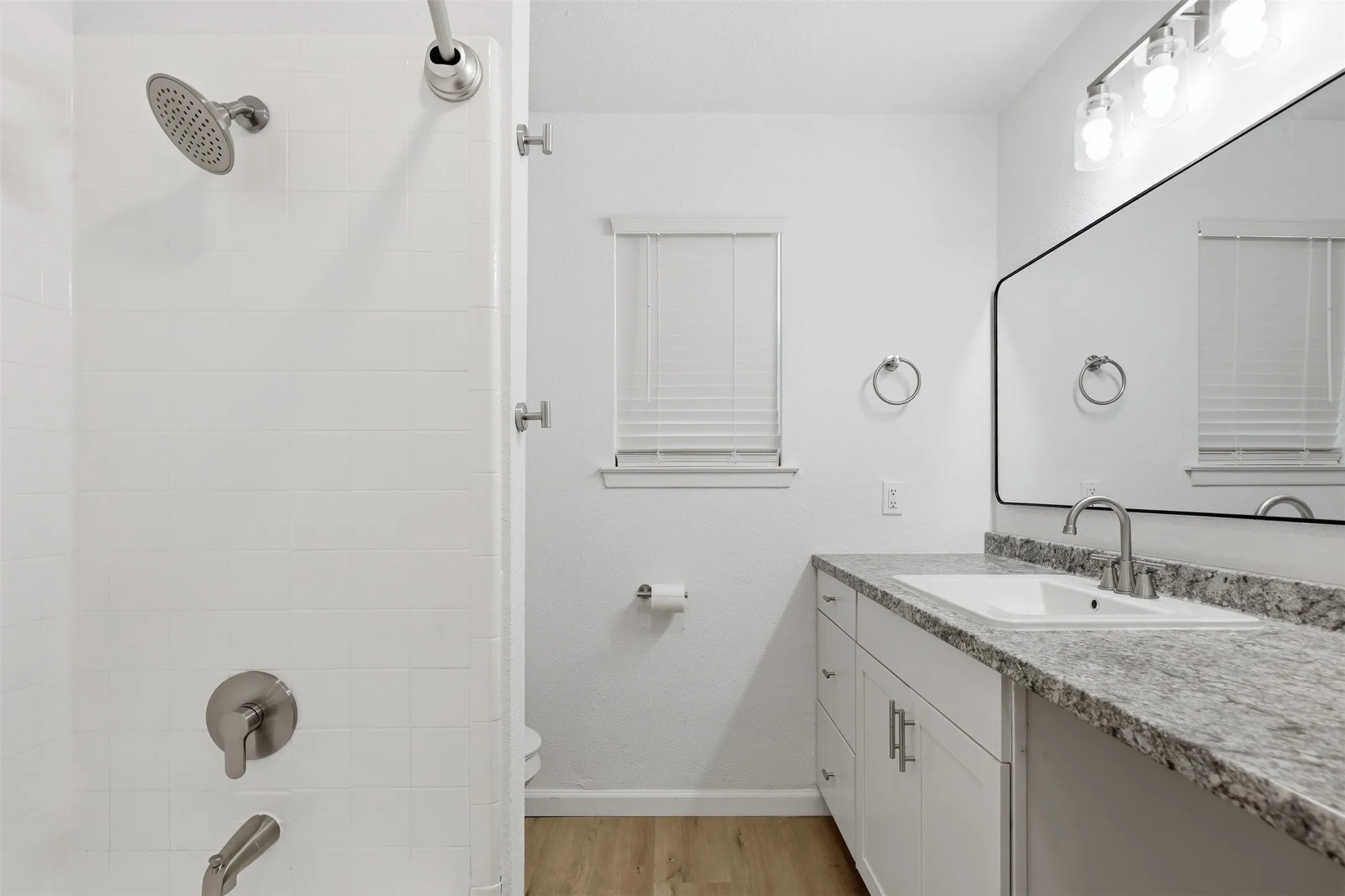 Duplex For Rent in Tarrant County , 4351 Altamesa Boulevard, Fort Worth, Texas 76133, 3 Bedroom, 2 Bathroom, 2 Garage spaces, 1,580 Sqft, built in 1976, mls#21308975, Real Estate Agent in Fort Worth, Homes For Rent in Tarrant county, Homes For Rent in Fort Worth, Realtor in Fort Worth Texas, Real Estate Brokerage Independent Realty Texas, Luminita Cordes Realtor