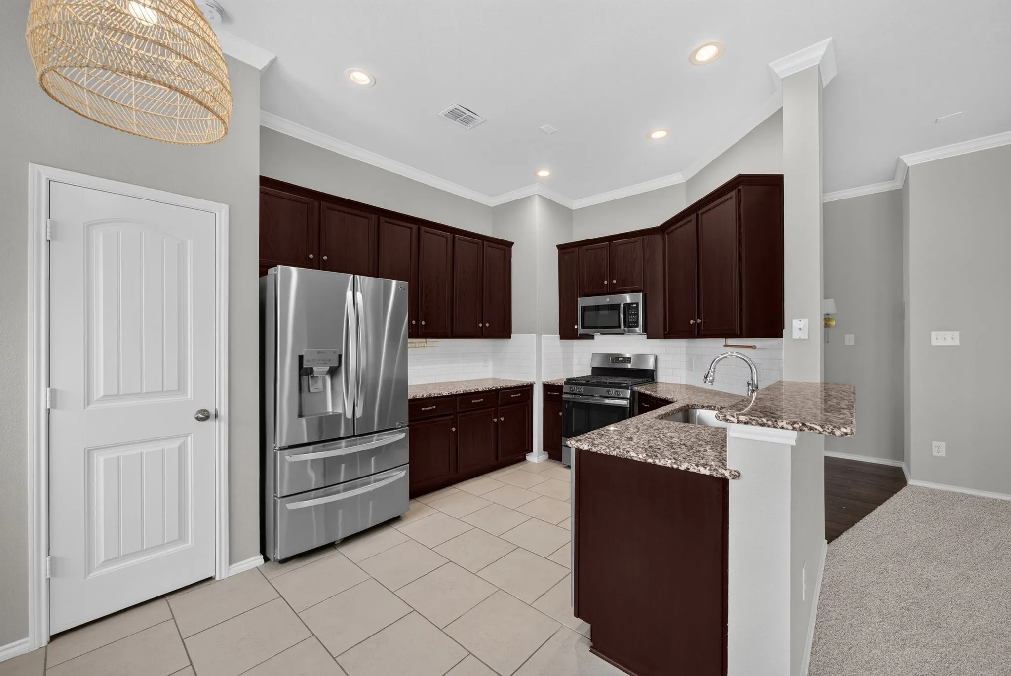 Single Family Residence For Sale in Collin County , 1928 Glen Meadow Drive, Royse City, Texas 75189, 4 Bedroom, 2 Bathroom, 2 Garage spaces, 1,706 Sqft, built in 2018, mls#21309064, Real Estate Agent in Royse City, Homes For Sale in Collin county, Homes For Sale in Royse City, Realtor in Royse City Texas, Real Estate Brokerage Independent Realty Texas, Luminita Cordes Realtor