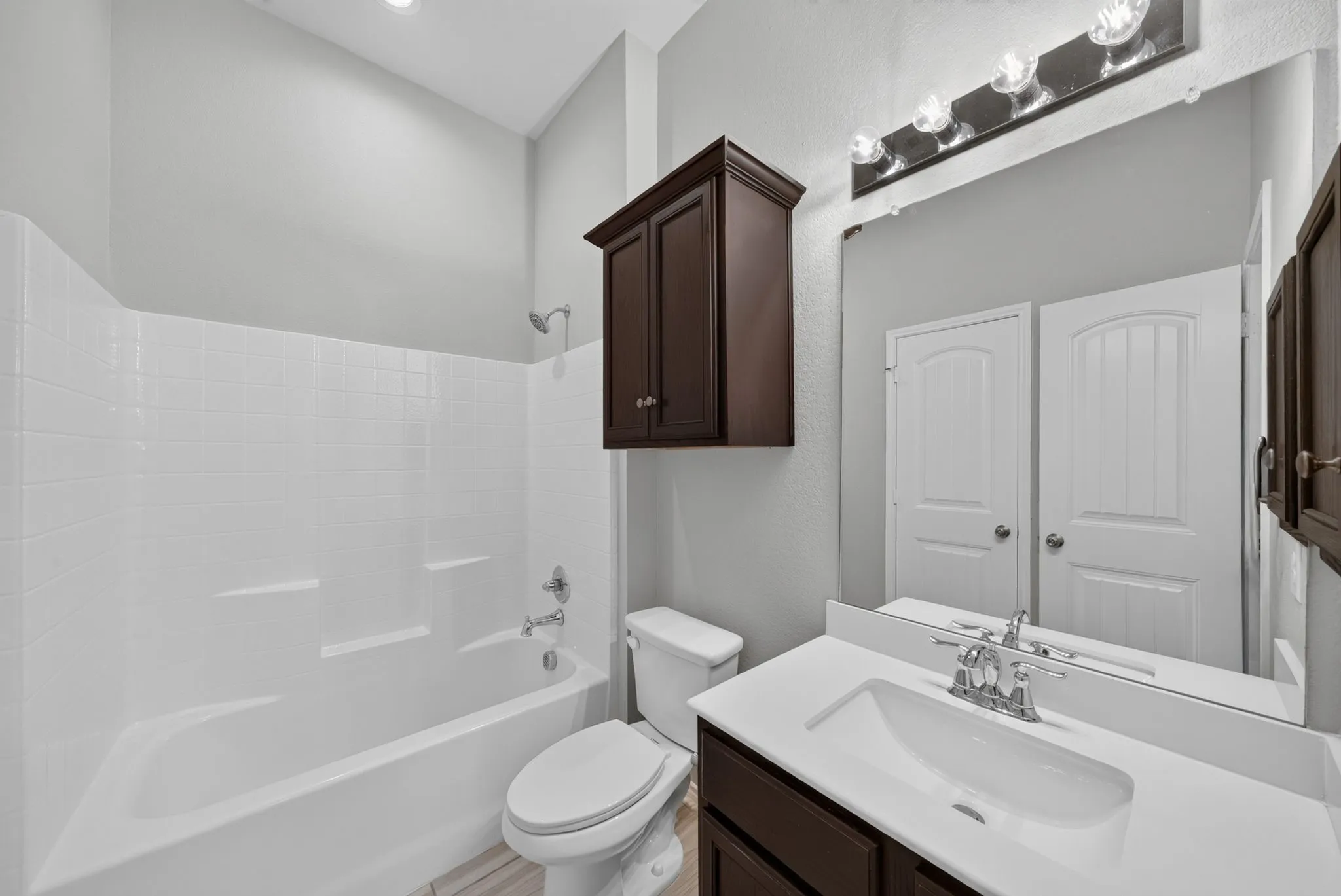 Single Family Residence For Sale in Collin County , 1928 Glen Meadow Drive, Royse City, Texas 75189, 4 Bedroom, 2 Bathroom, 2 Garage spaces, 1,706 Sqft, built in 2018, mls#21309064, Real Estate Agent in Royse City, Homes For Sale in Collin county, Homes For Sale in Royse City, Realtor in Royse City Texas, Real Estate Brokerage Independent Realty Texas, Luminita Cordes Realtor