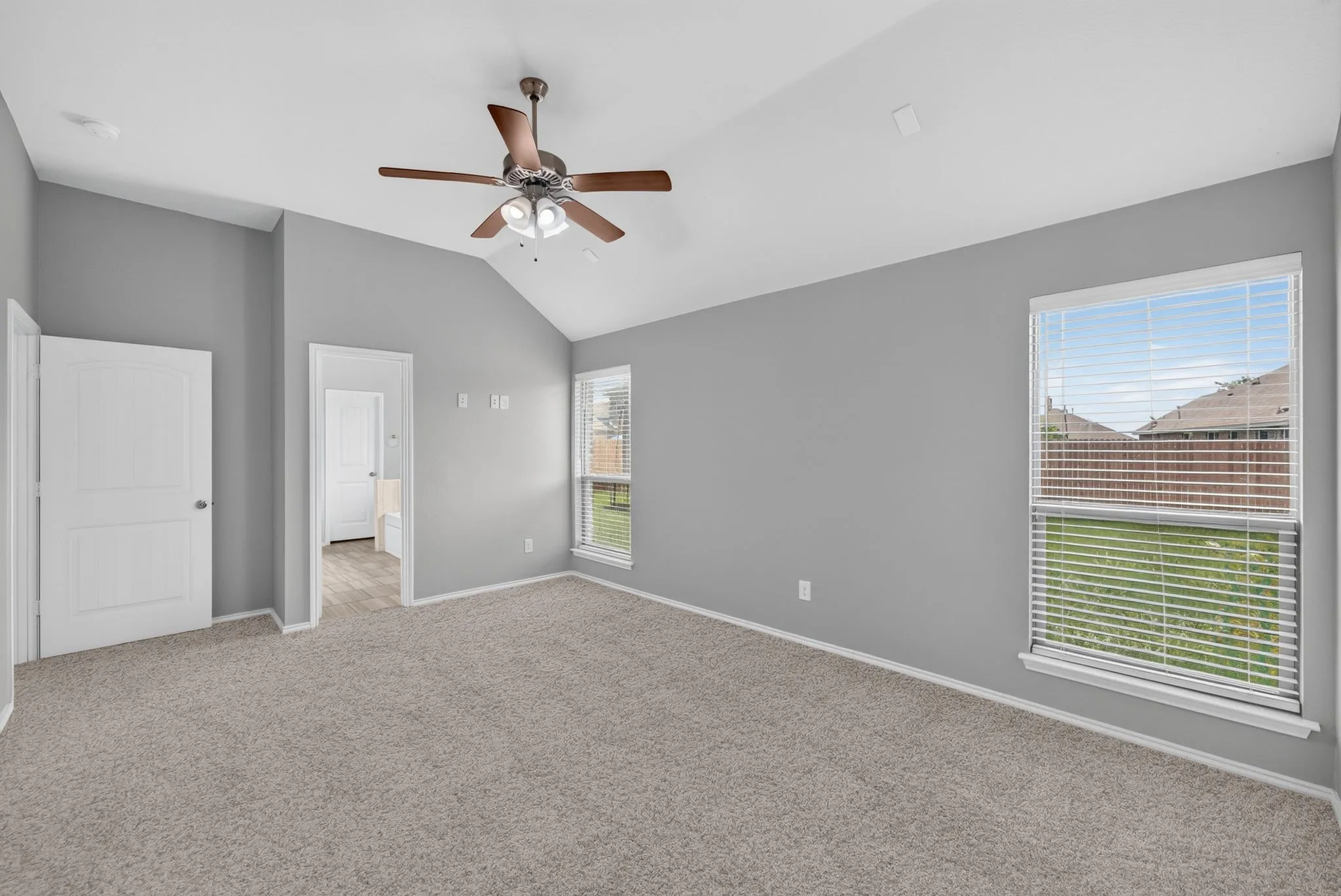 Single Family Residence For Sale in Collin County , 1928 Glen Meadow Drive, Royse City, Texas 75189, 4 Bedroom, 2 Bathroom, 2 Garage spaces, 1,706 Sqft, built in 2018, mls#21309064, Real Estate Agent in Royse City, Homes For Sale in Collin county, Homes For Sale in Royse City, Realtor in Royse City Texas, Real Estate Brokerage Independent Realty Texas, Luminita Cordes Realtor